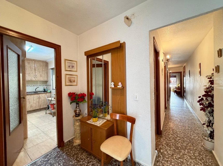 Revente - Apartment -
Torrevieja - Las Piscinas Naturales