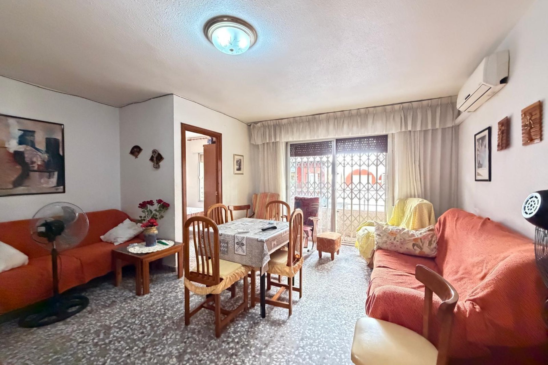 Revente - Apartment -
Torrevieja - Las Piscinas Naturales