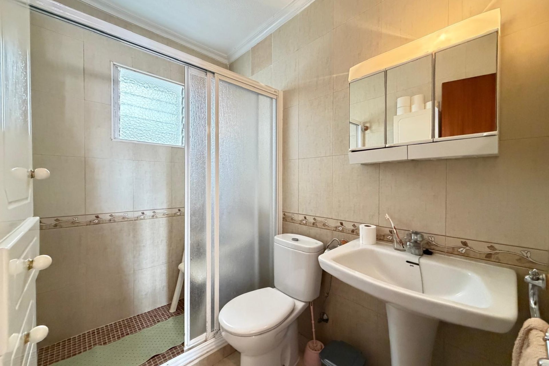 Revente - Apartment -
Torrevieja - Las Piscinas Naturales