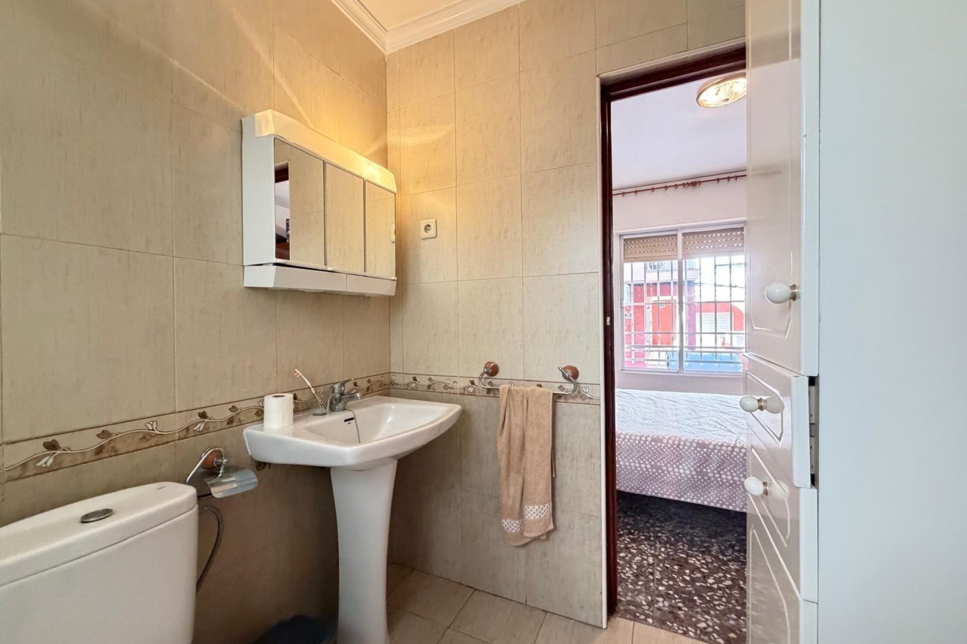 Revente - Apartment -
Torrevieja - Las Piscinas Naturales