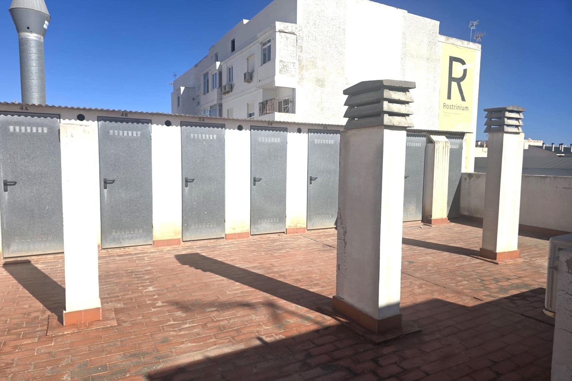 Revente - Apartment -
Torrevieja - Las Piscinas Naturales