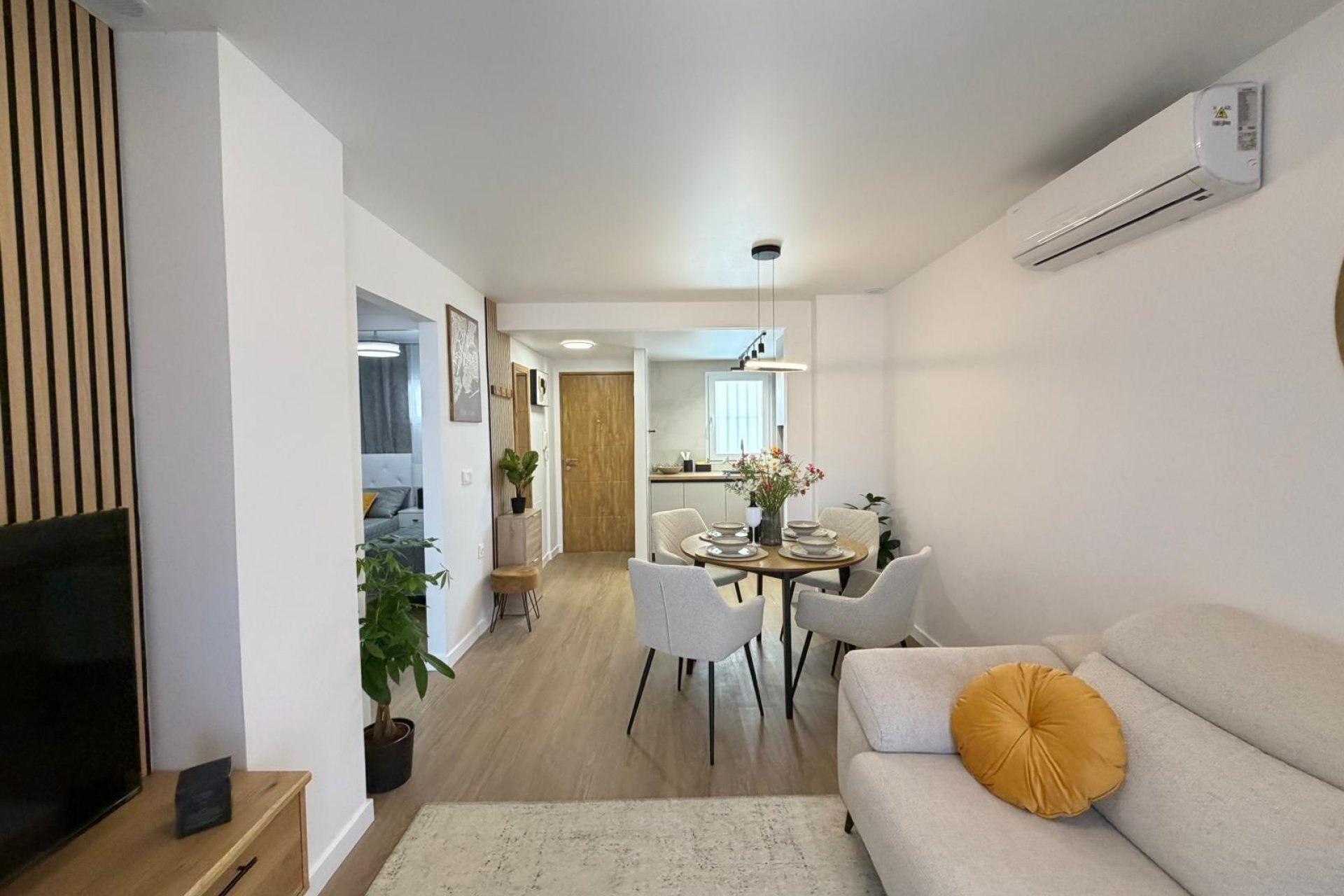 Revente - Apartment -
Torrevieja - Nueva Torrevieja