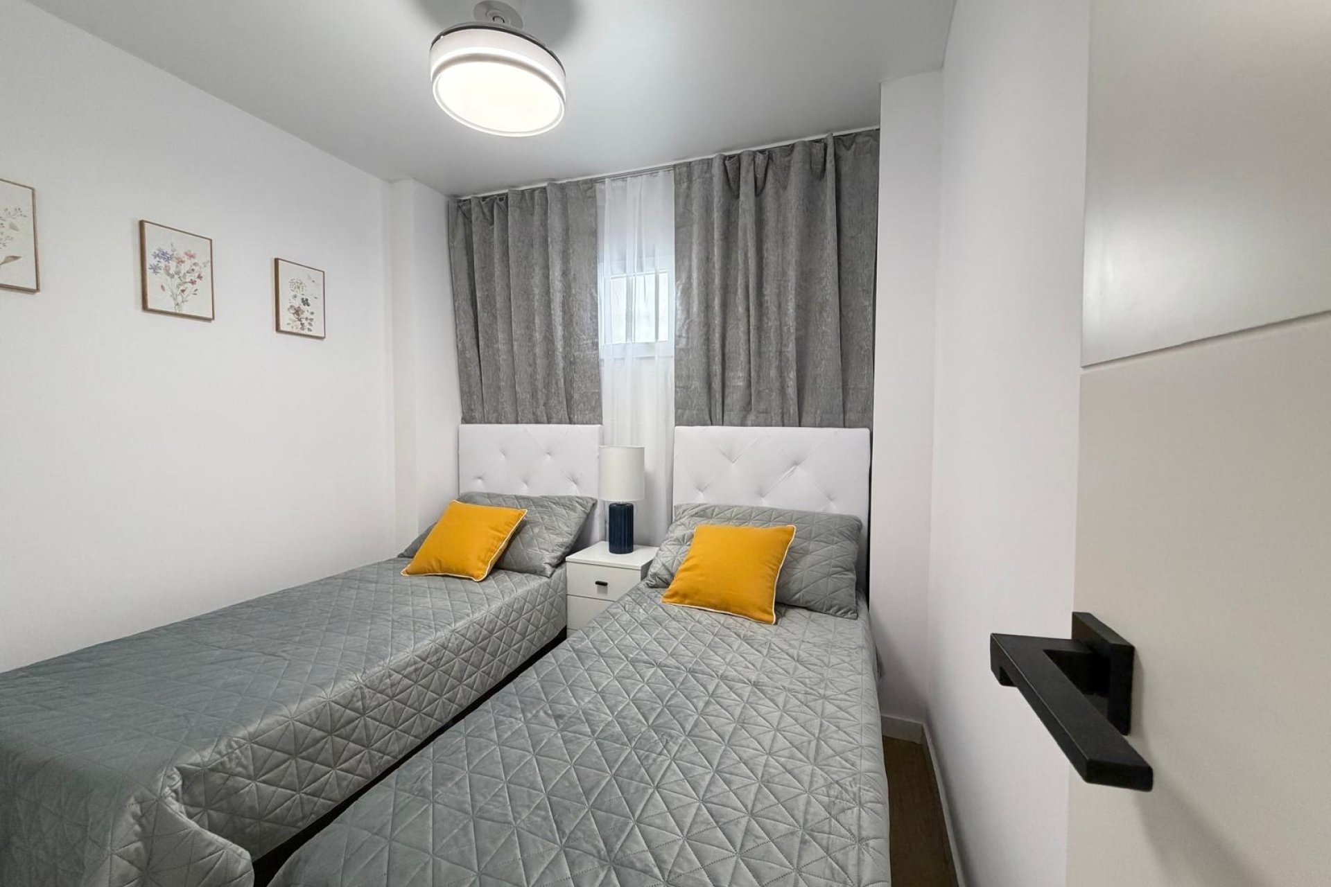 Revente - Apartment -
Torrevieja - Nueva Torrevieja