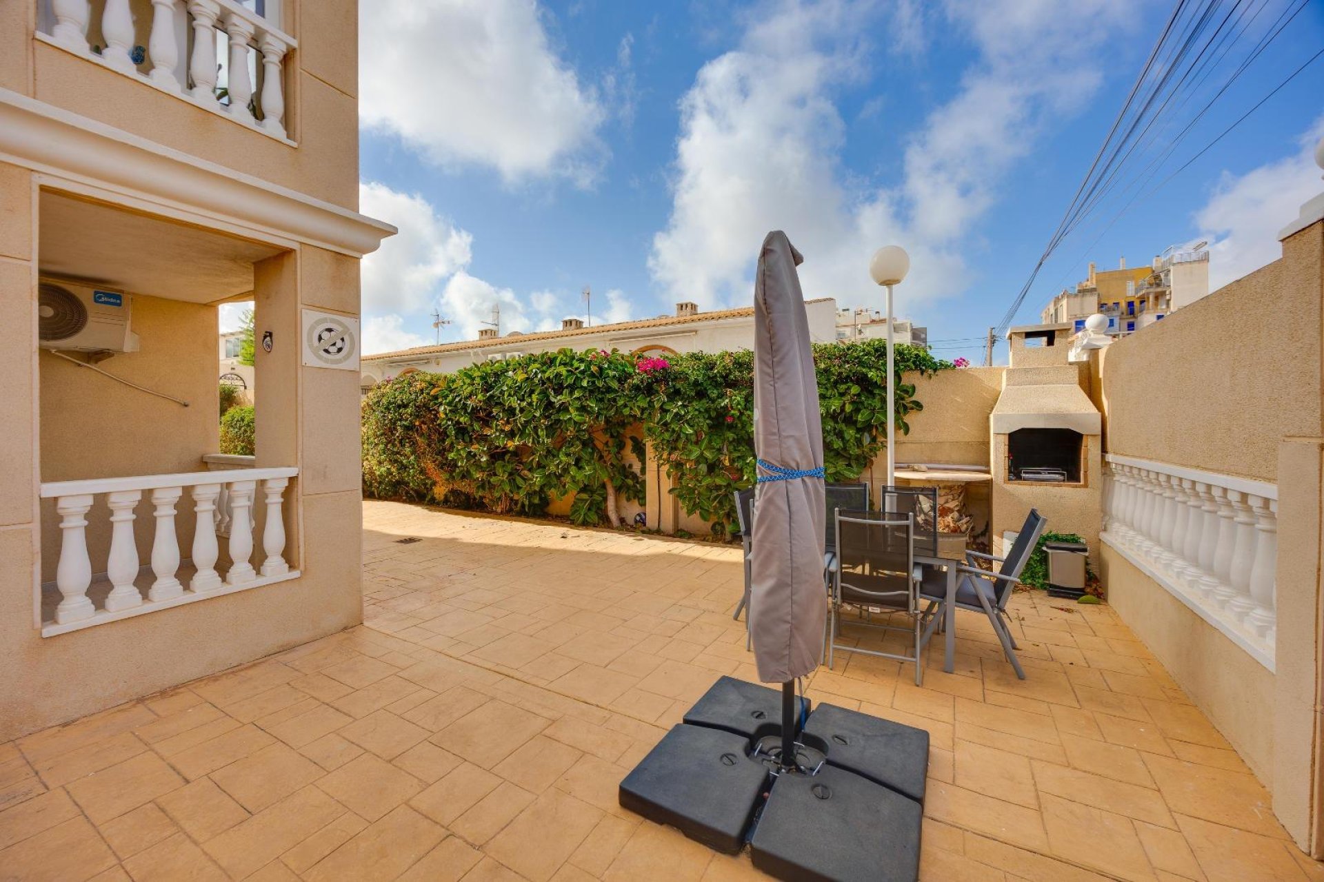 Revente - Apartment -
Torrevieja - Nueva Torrevieja