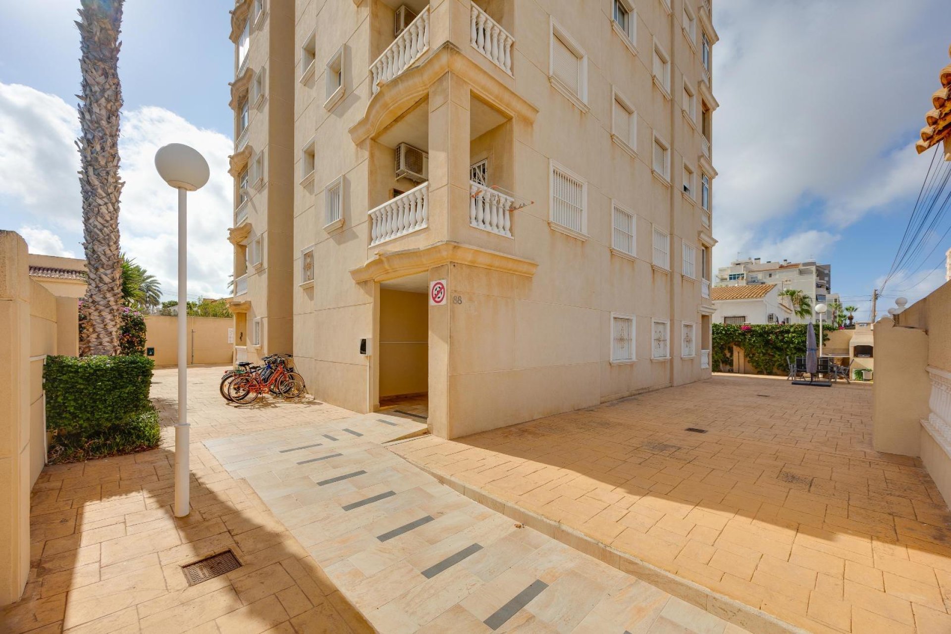 Revente - Apartment -
Torrevieja - Nueva Torrevieja