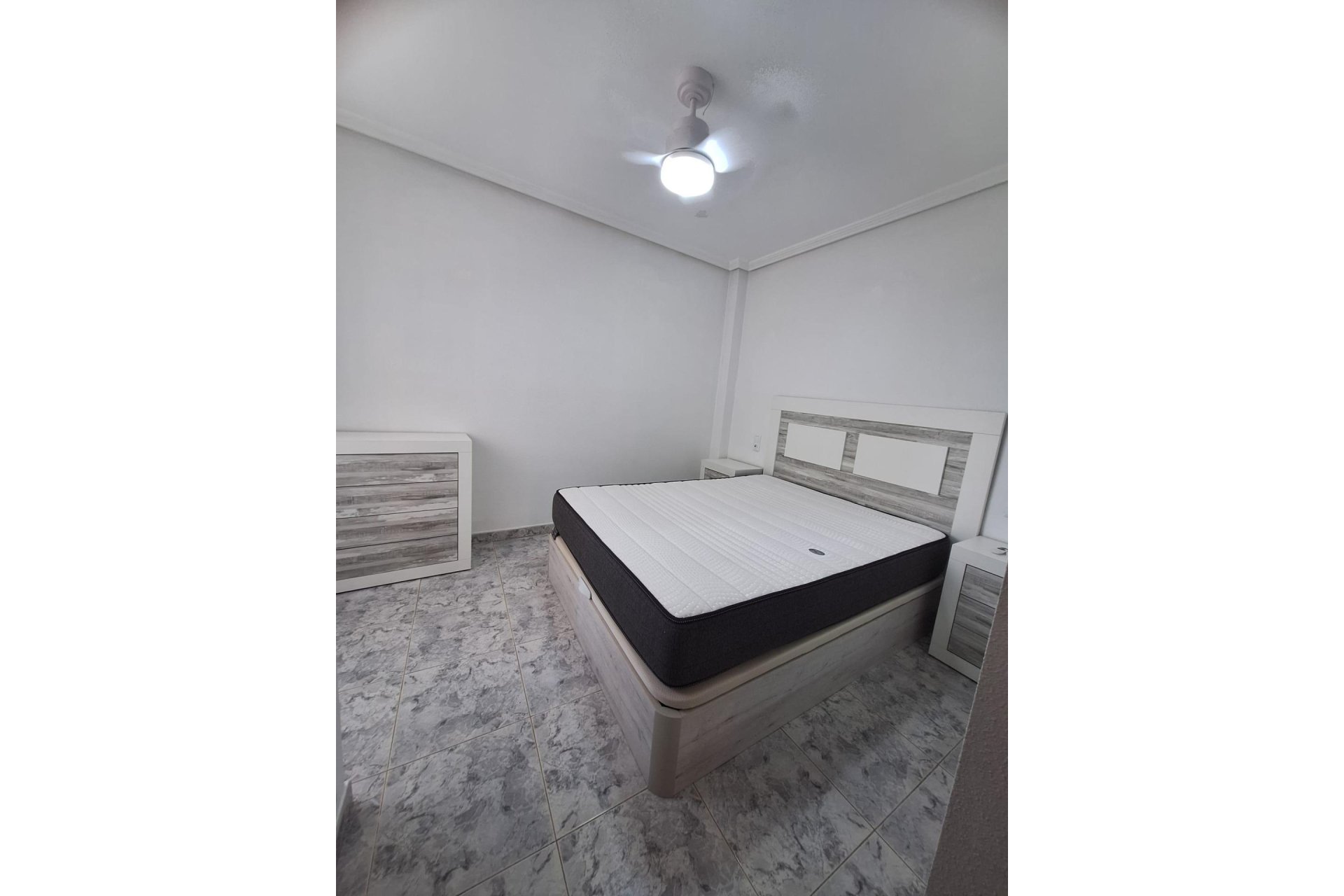 Revente - Apartment -
Torrevieja - Nueva Torrevieja