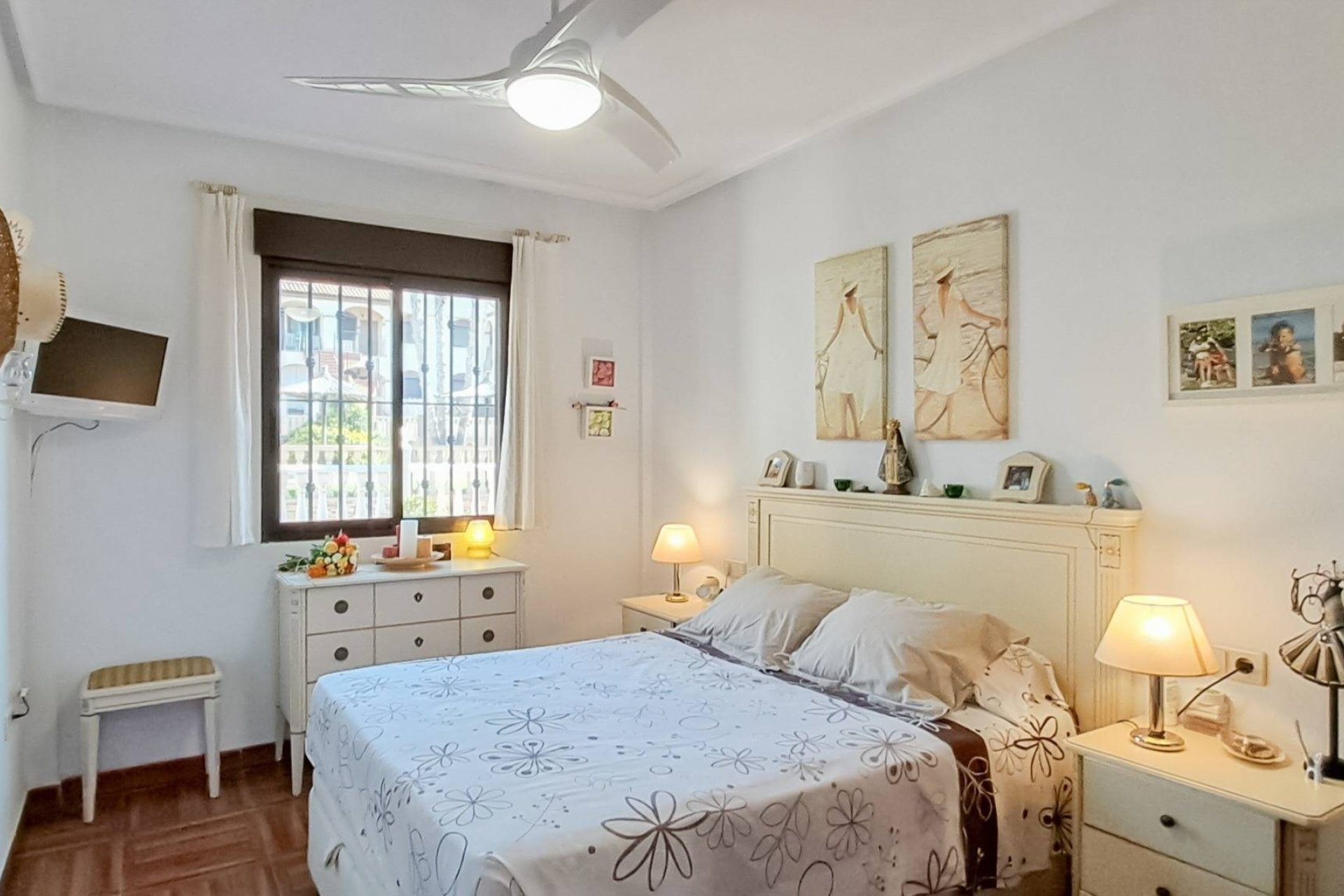 Revente - Apartment -
Torrevieja - Parque Acuático - Sector 25