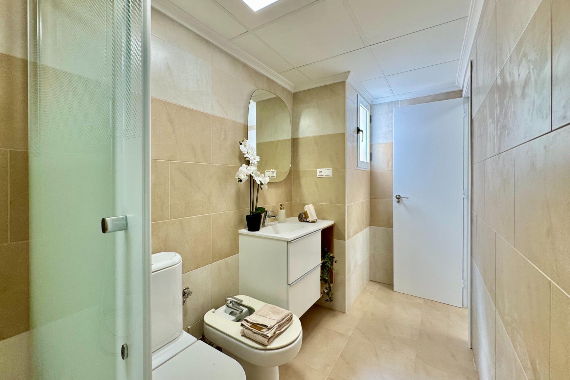 Revente - Apartment -
Torrevieja - Parque de las Naciones