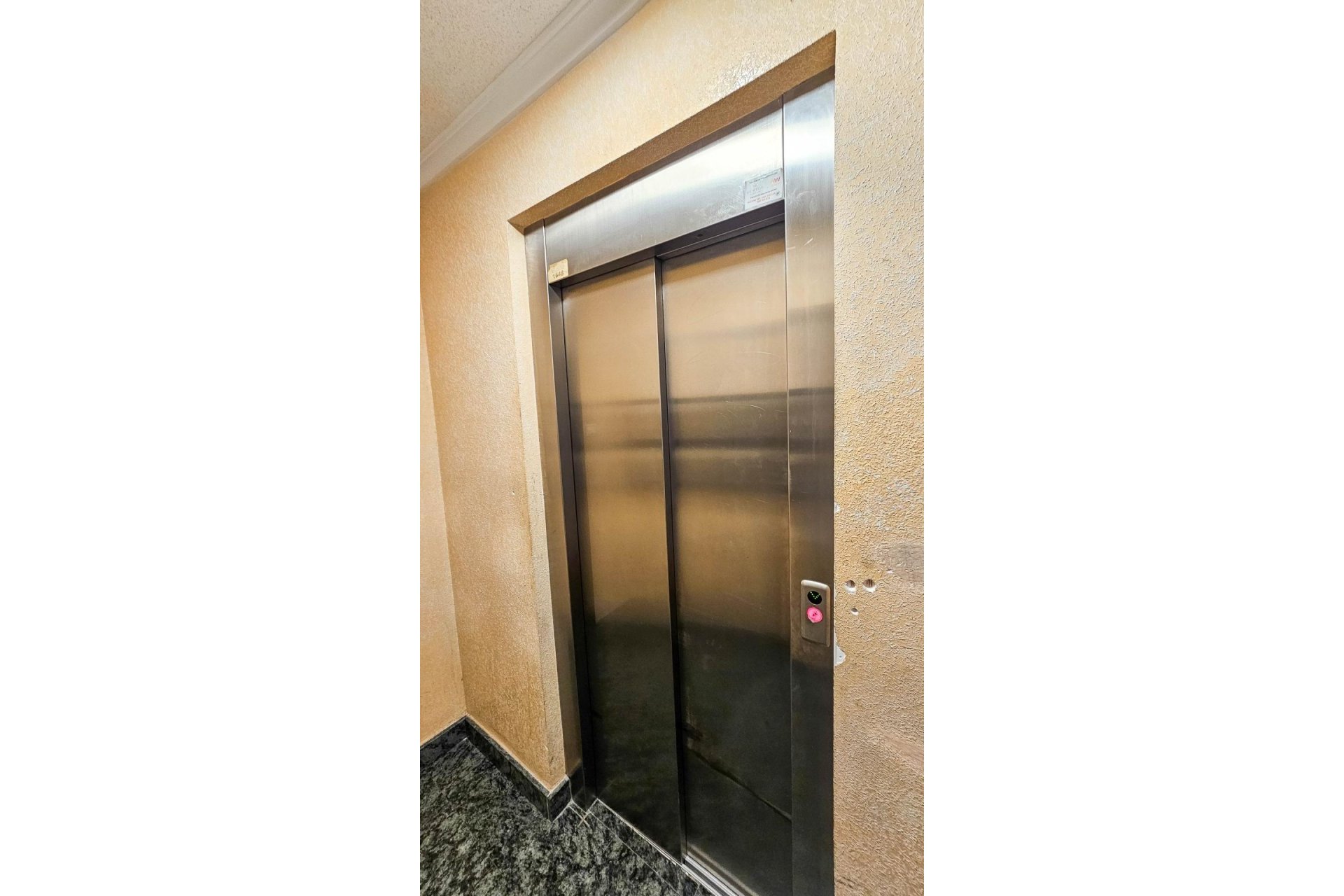 Revente - Apartment -
Torrevieja - Parque de las Naciones