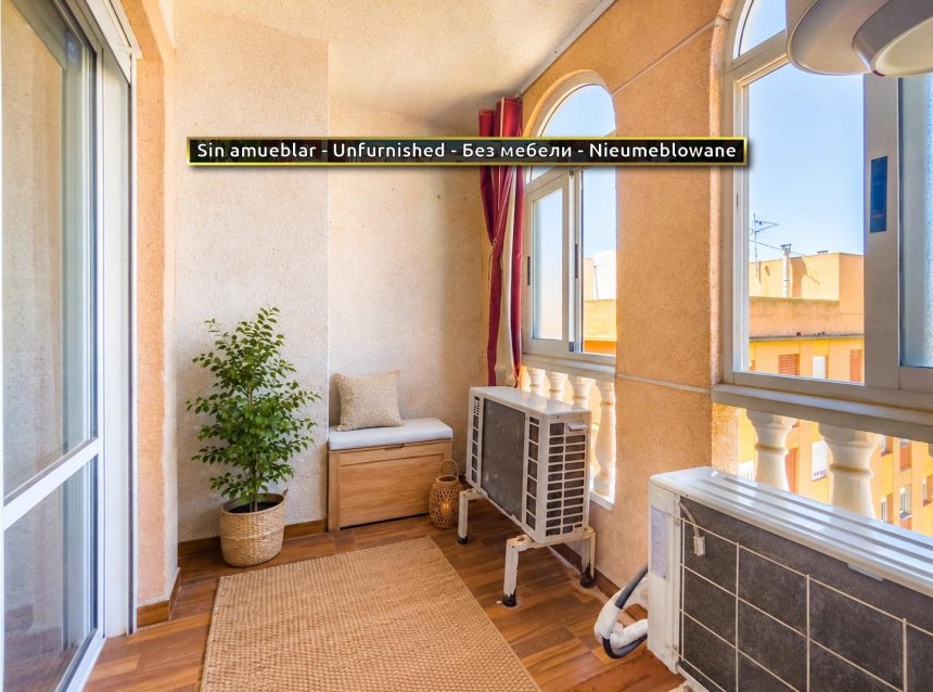 Revente - Apartment -
Torrevieja - Parque de las Naciones