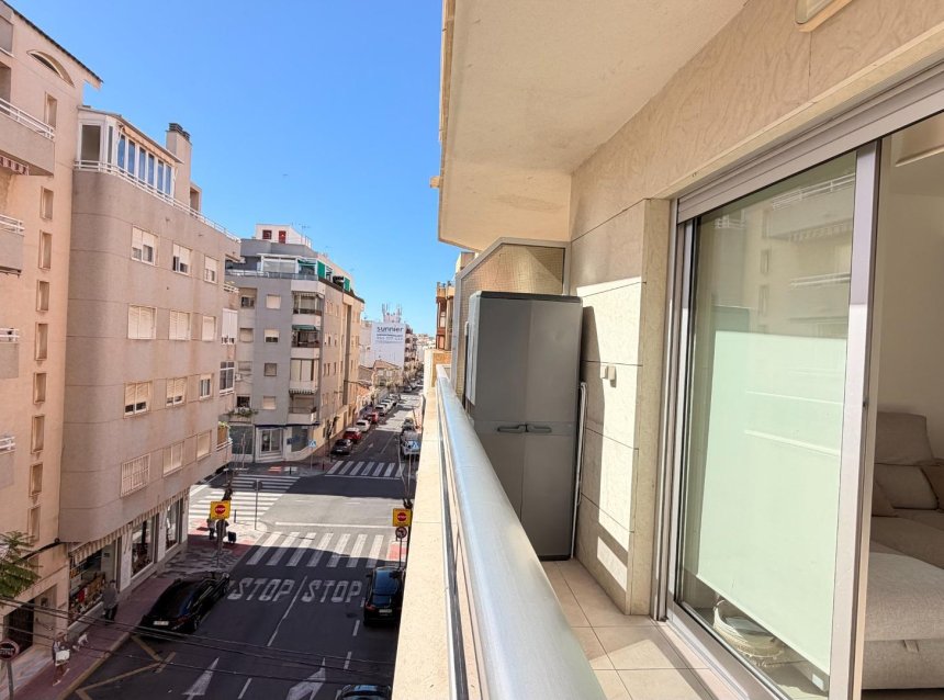 Revente - Apartment -
Torrevieja - Parque de las Naciones