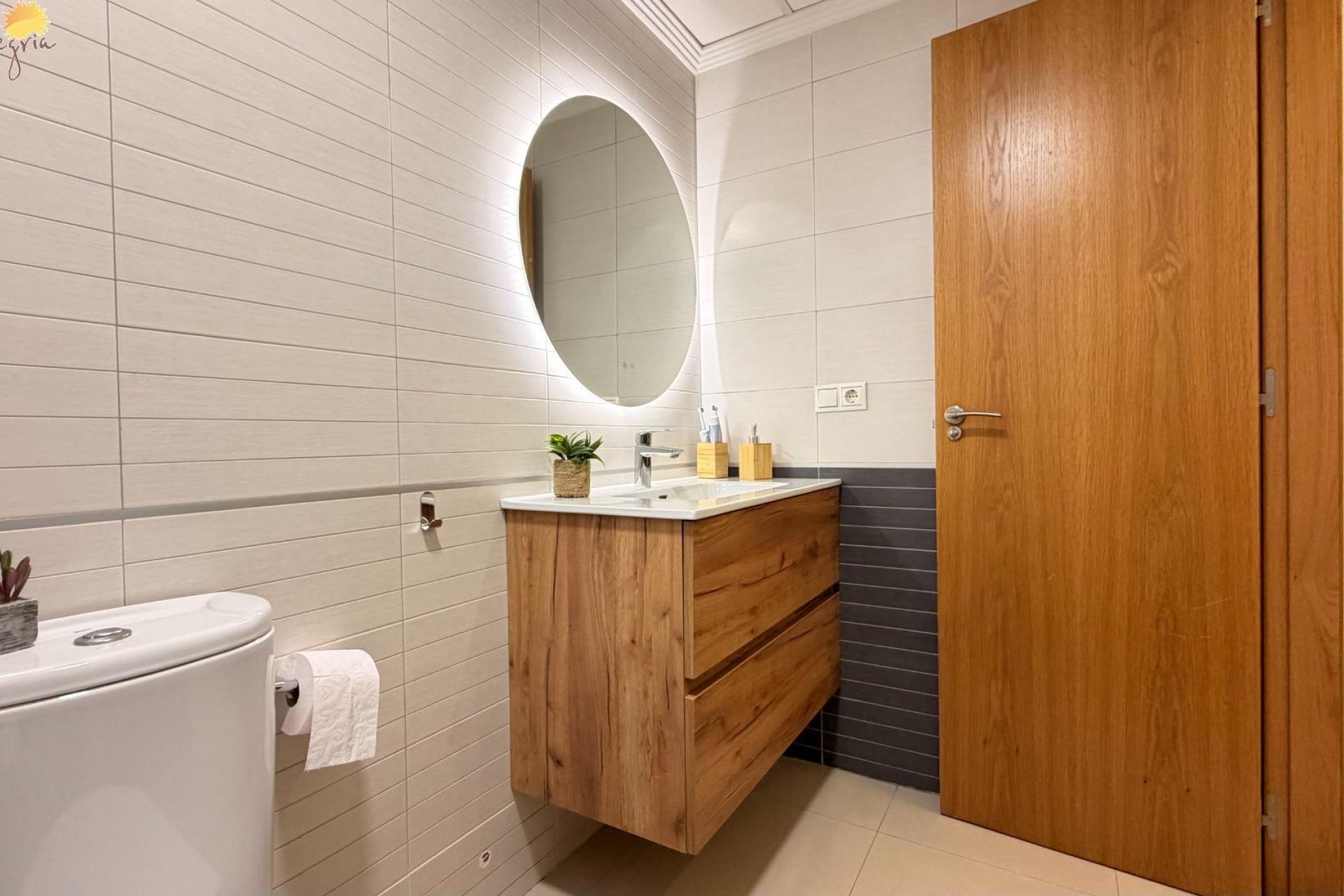 Revente - Apartment -
Torrevieja - Parque de las Naciones