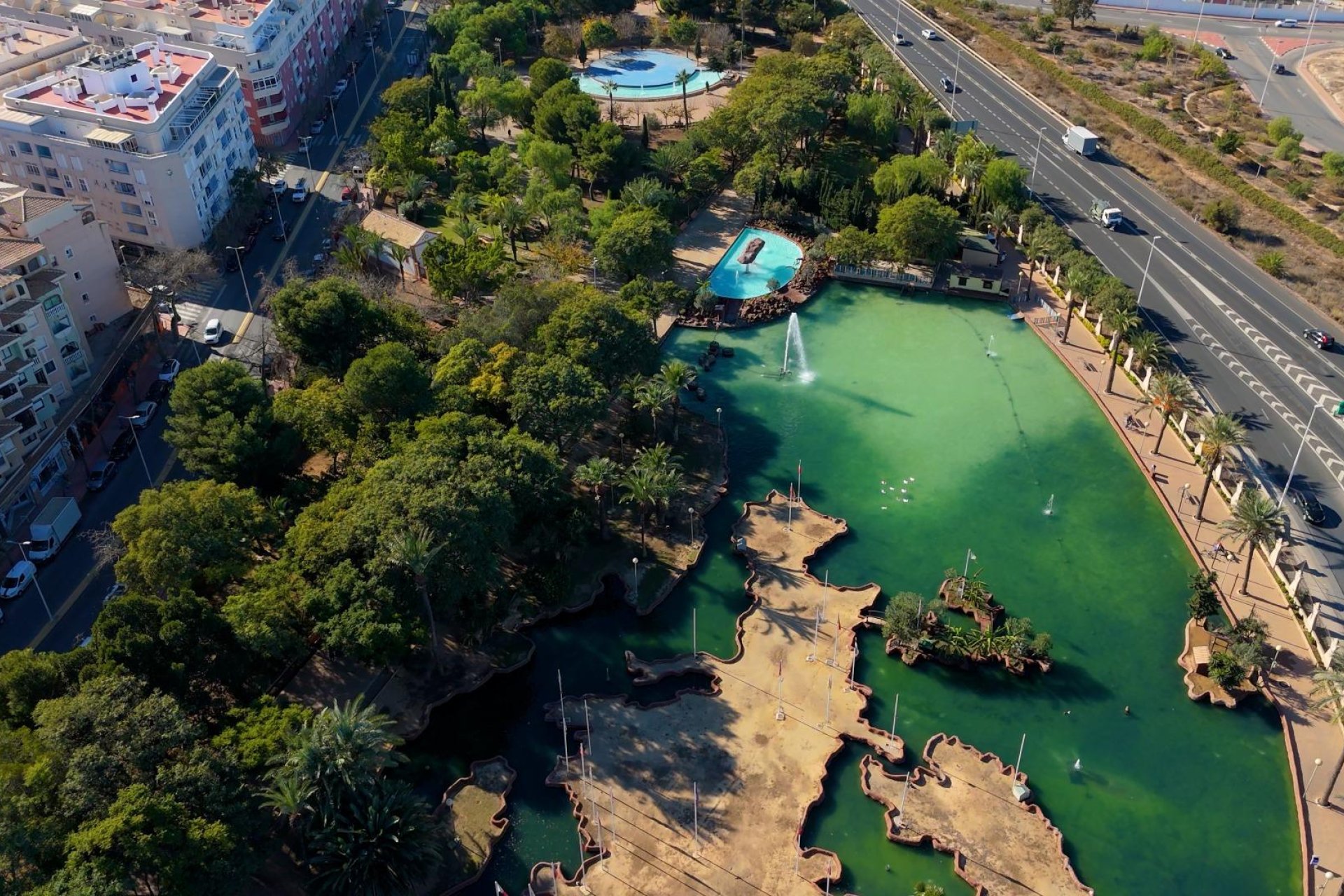 Revente - Apartment -
Torrevieja - Parque de las Naciones
