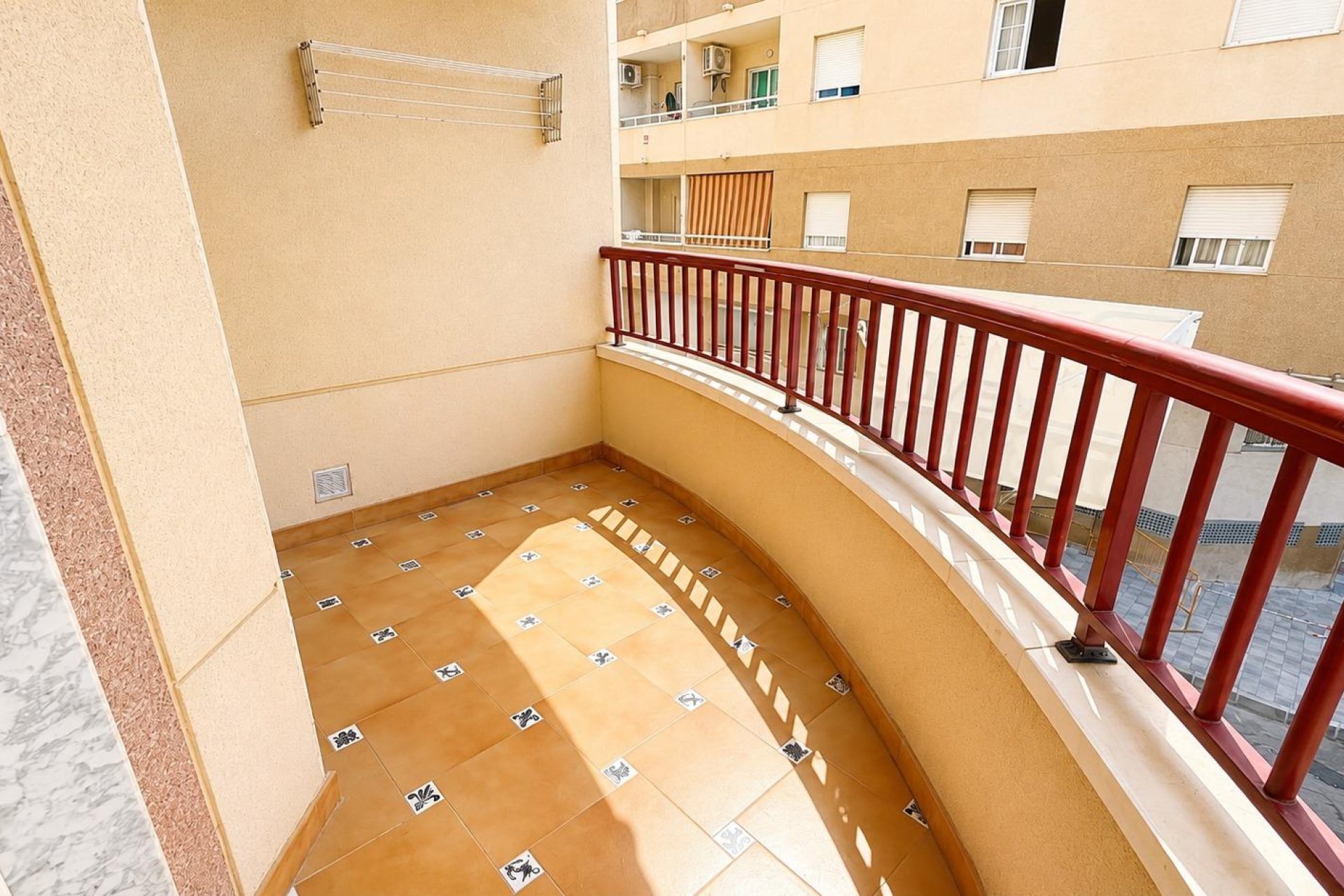 Revente - Apartment -
Torrevieja - Parque de las Naciones