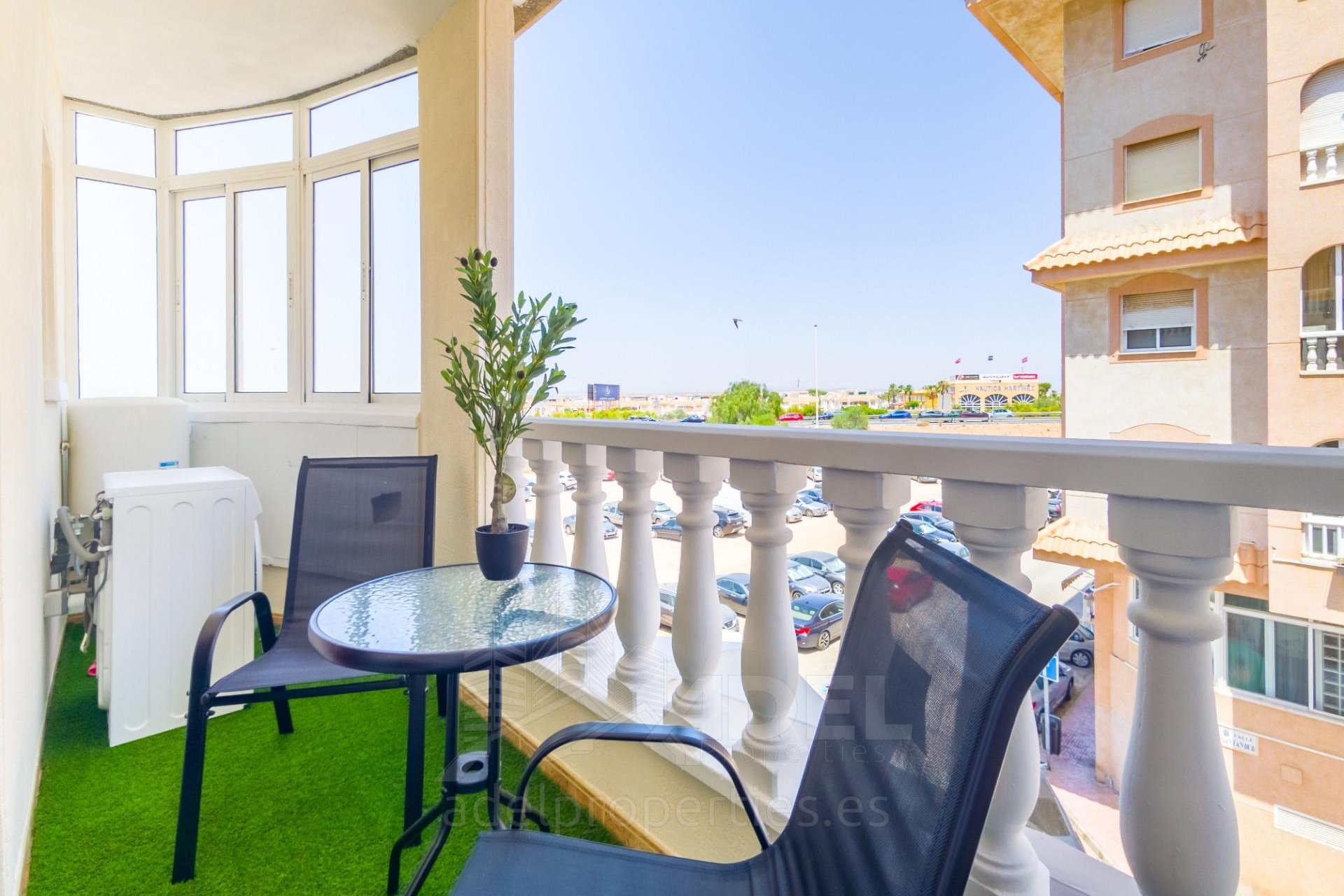 Revente - Apartment -
Torrevieja - Parque de las Naciones