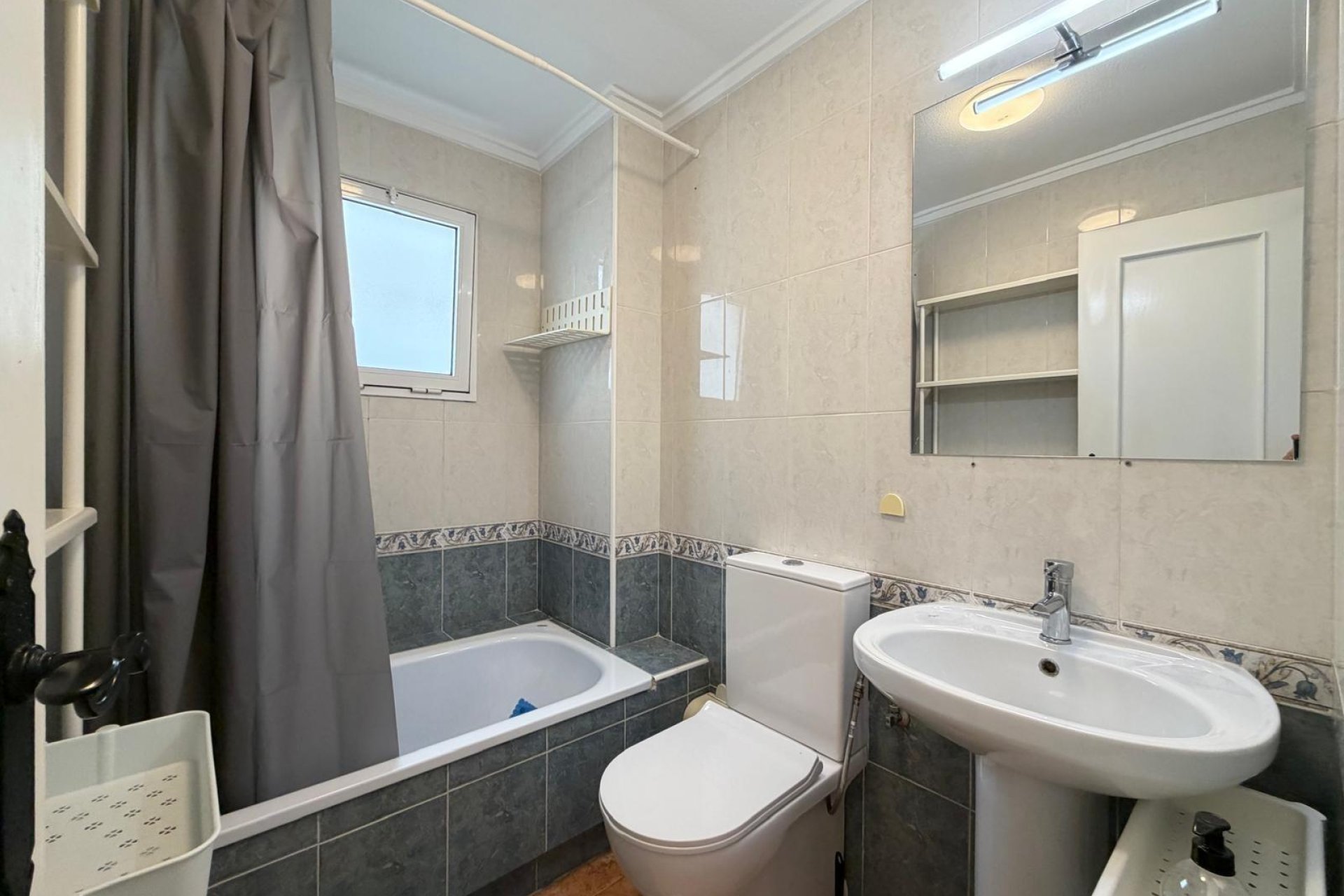 Revente - Apartment -
Torrevieja - Parque de las Naciones
