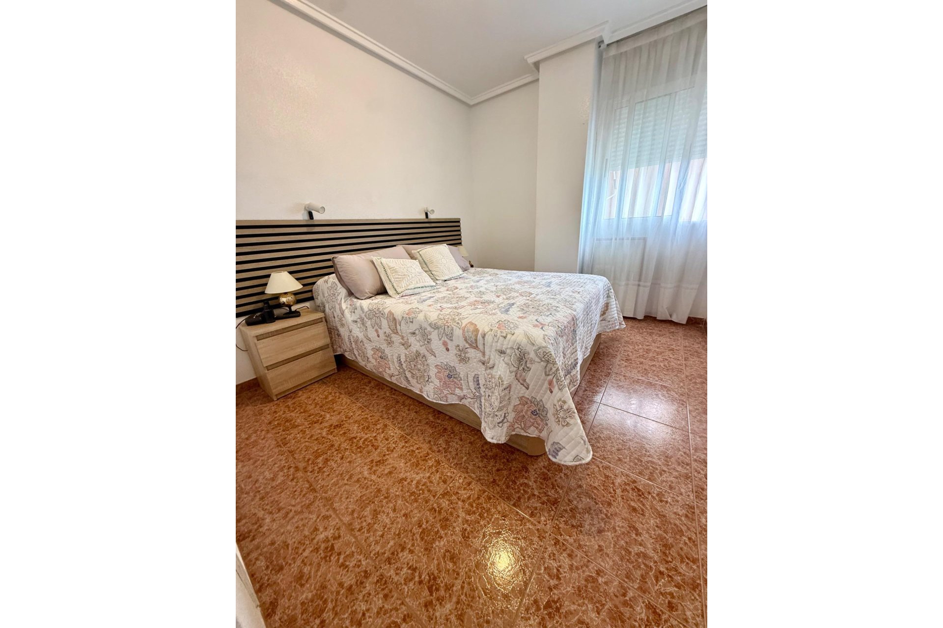 Revente - Apartment -
Torrevieja - Parque de las Naciones
