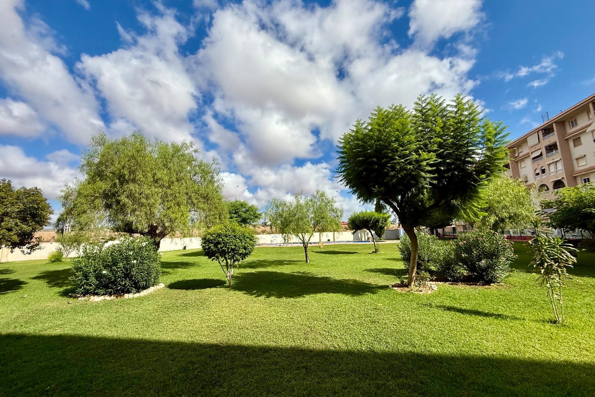 Revente - Apartment -
Torrevieja - Parque de las Naciones