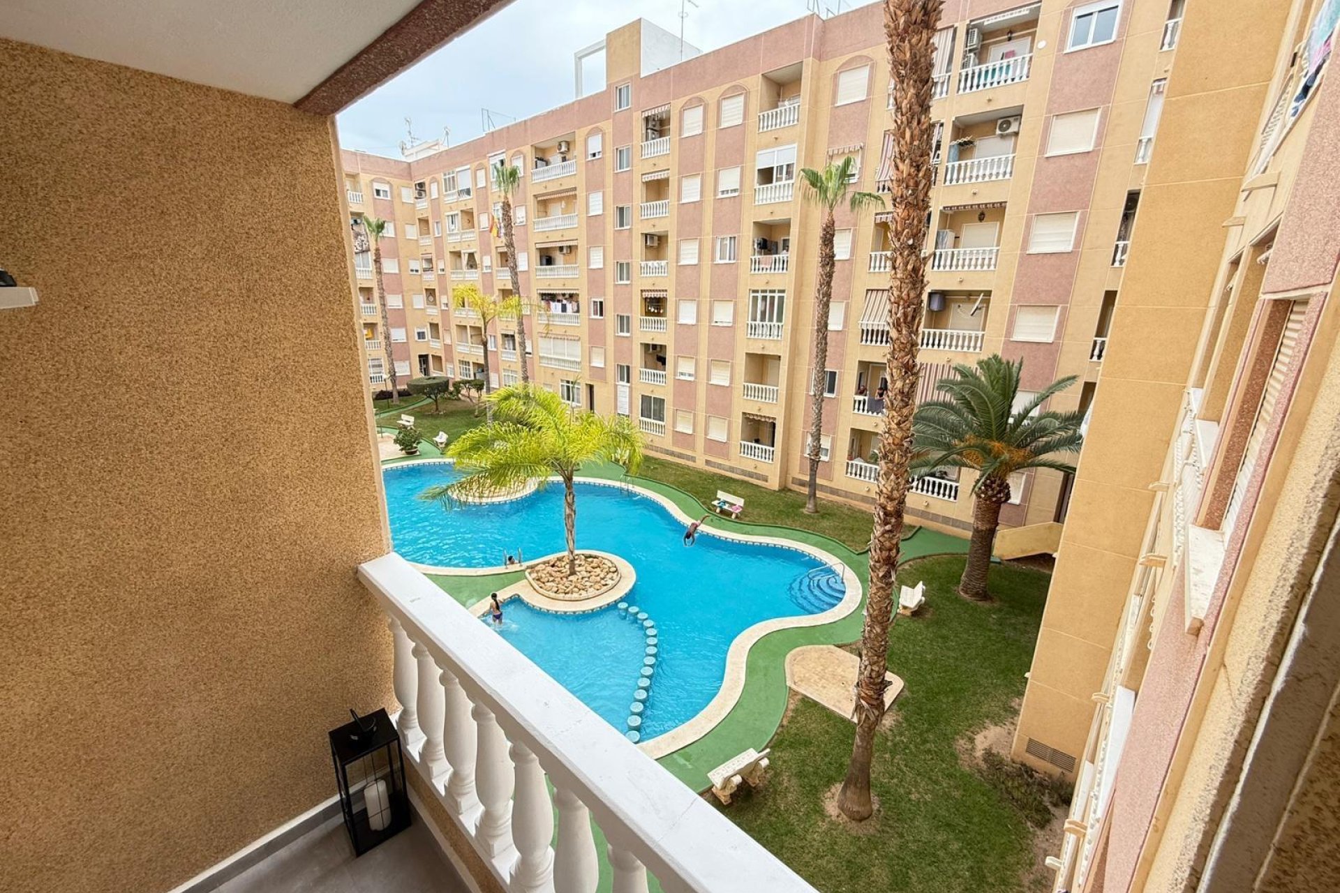 Revente - Apartment -
Torrevieja - Parque de las Naciones