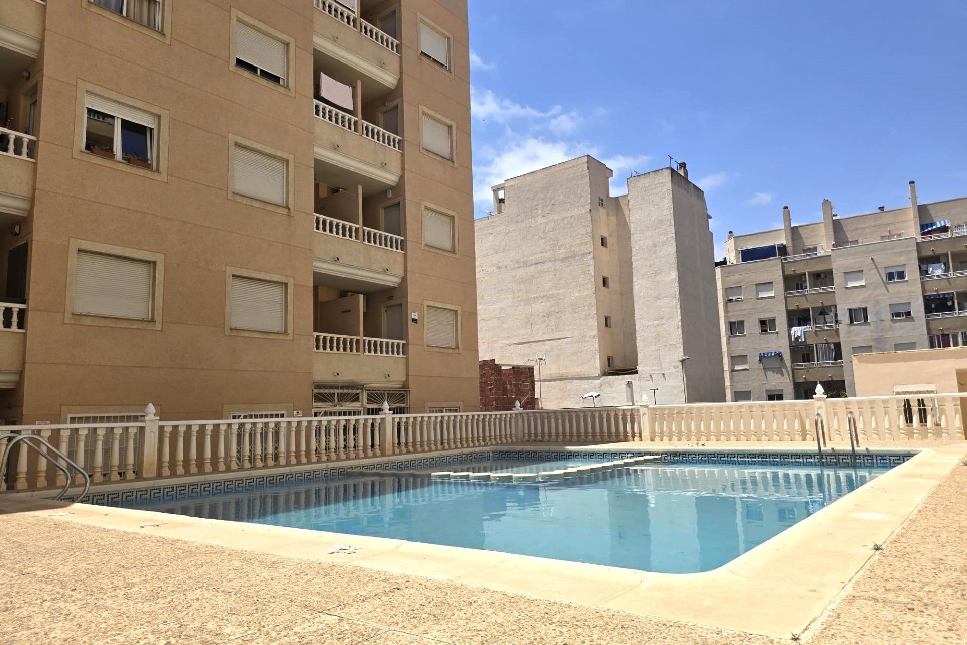 Revente - Apartment -
Torrevieja - Parque Las Naciones