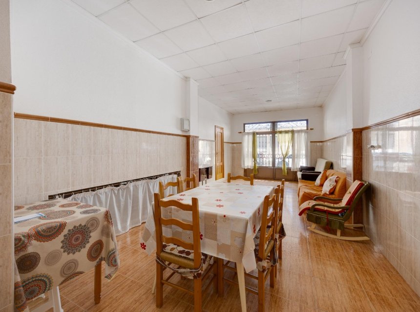 Revente - Apartment -
Torrevieja - Paseo Maritimo