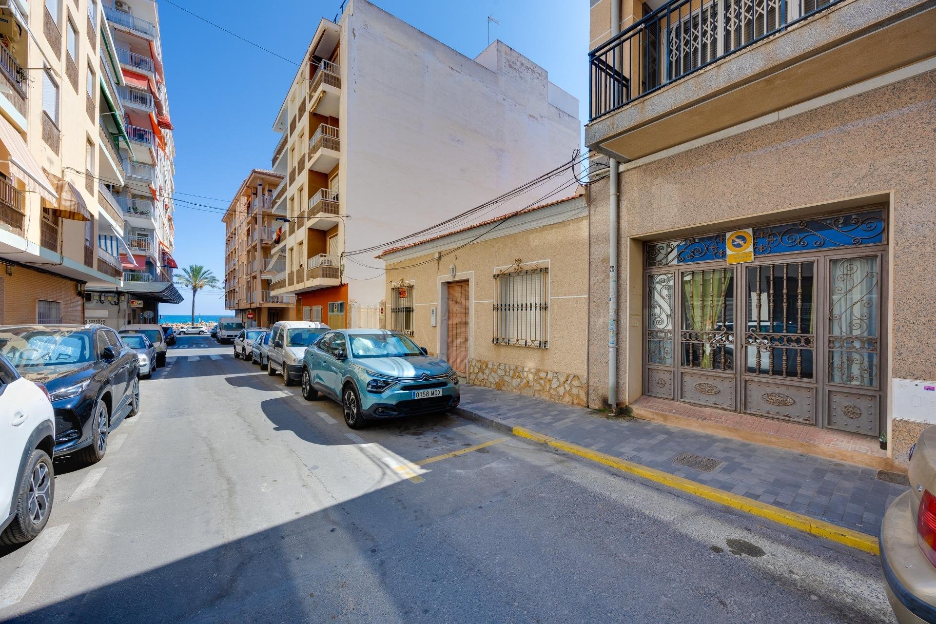 Revente - Apartment -
Torrevieja - Paseo Maritimo