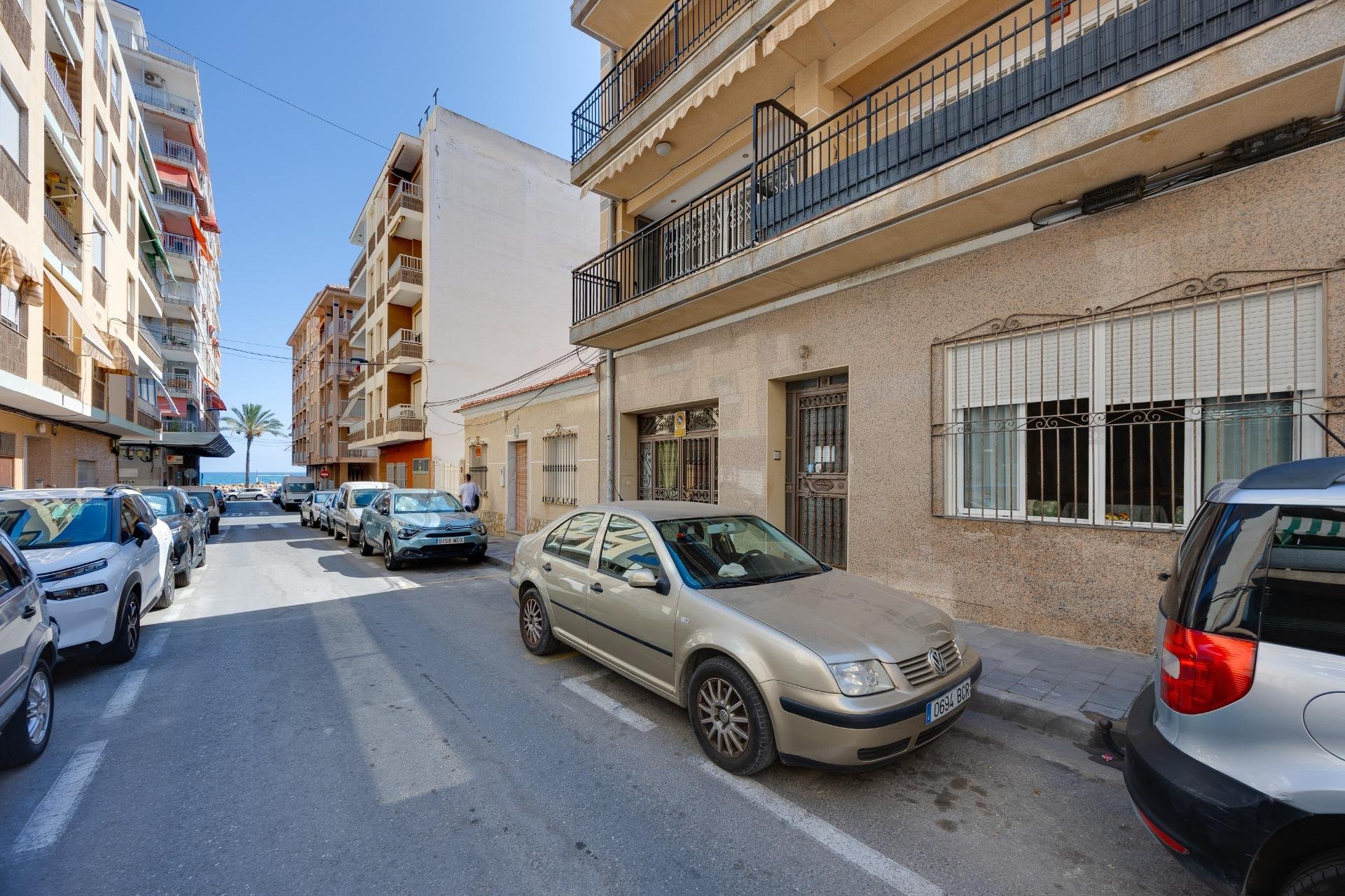 Revente - Apartment -
Torrevieja - Paseo Maritimo