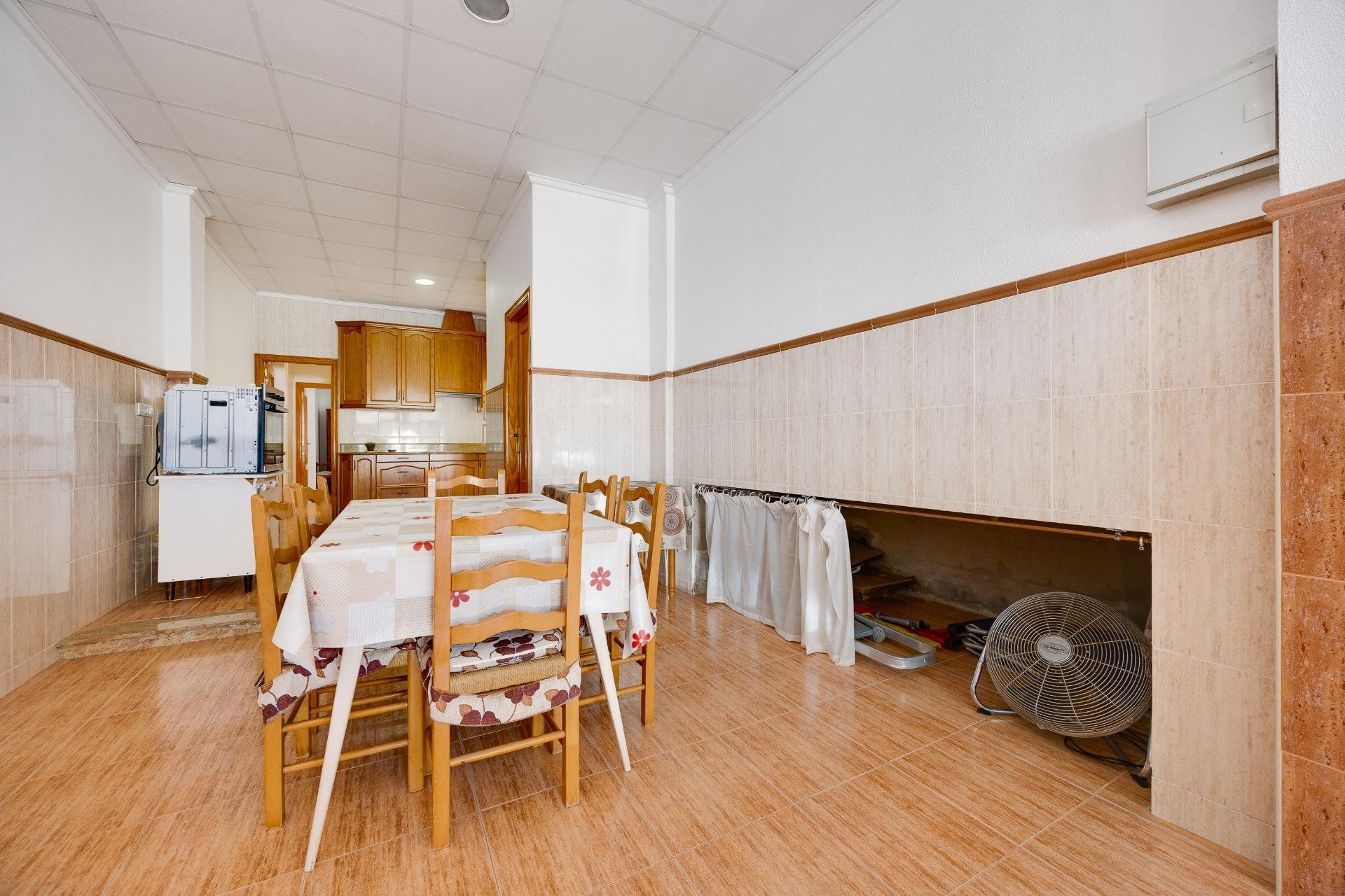 Revente - Apartment -
Torrevieja - Paseo Maritimo