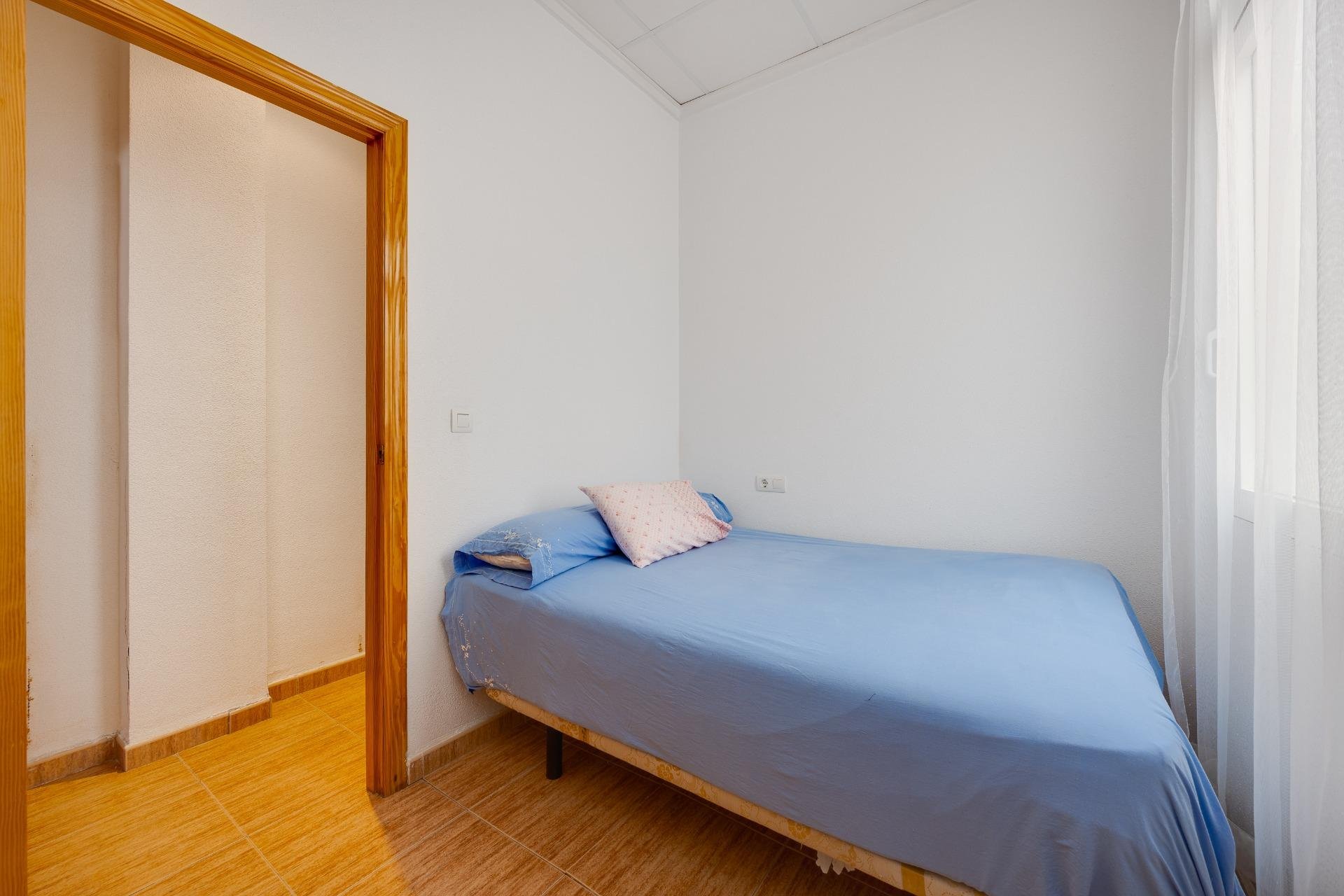 Revente - Apartment -
Torrevieja - Paseo Maritimo
