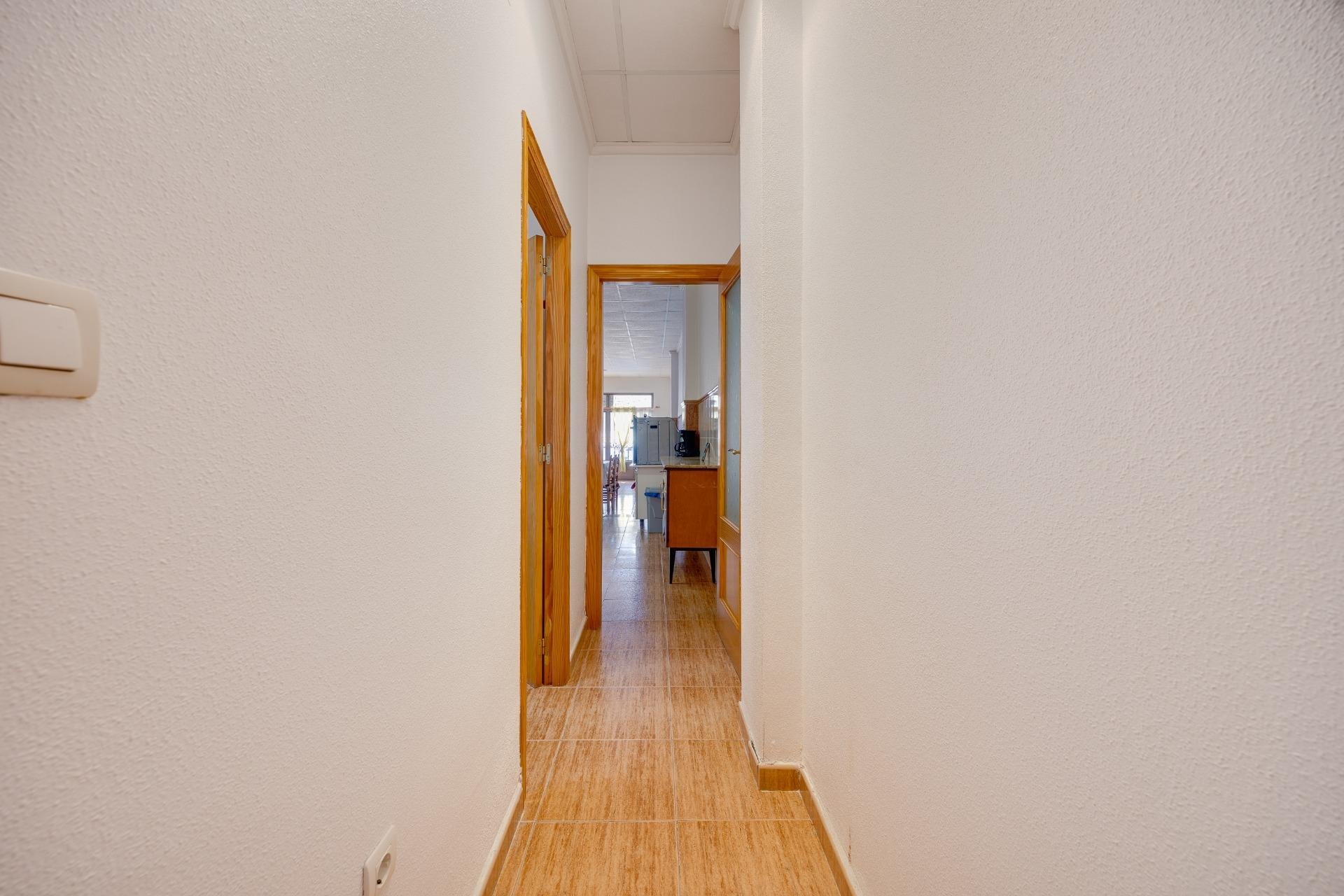 Revente - Apartment -
Torrevieja - Paseo Maritimo