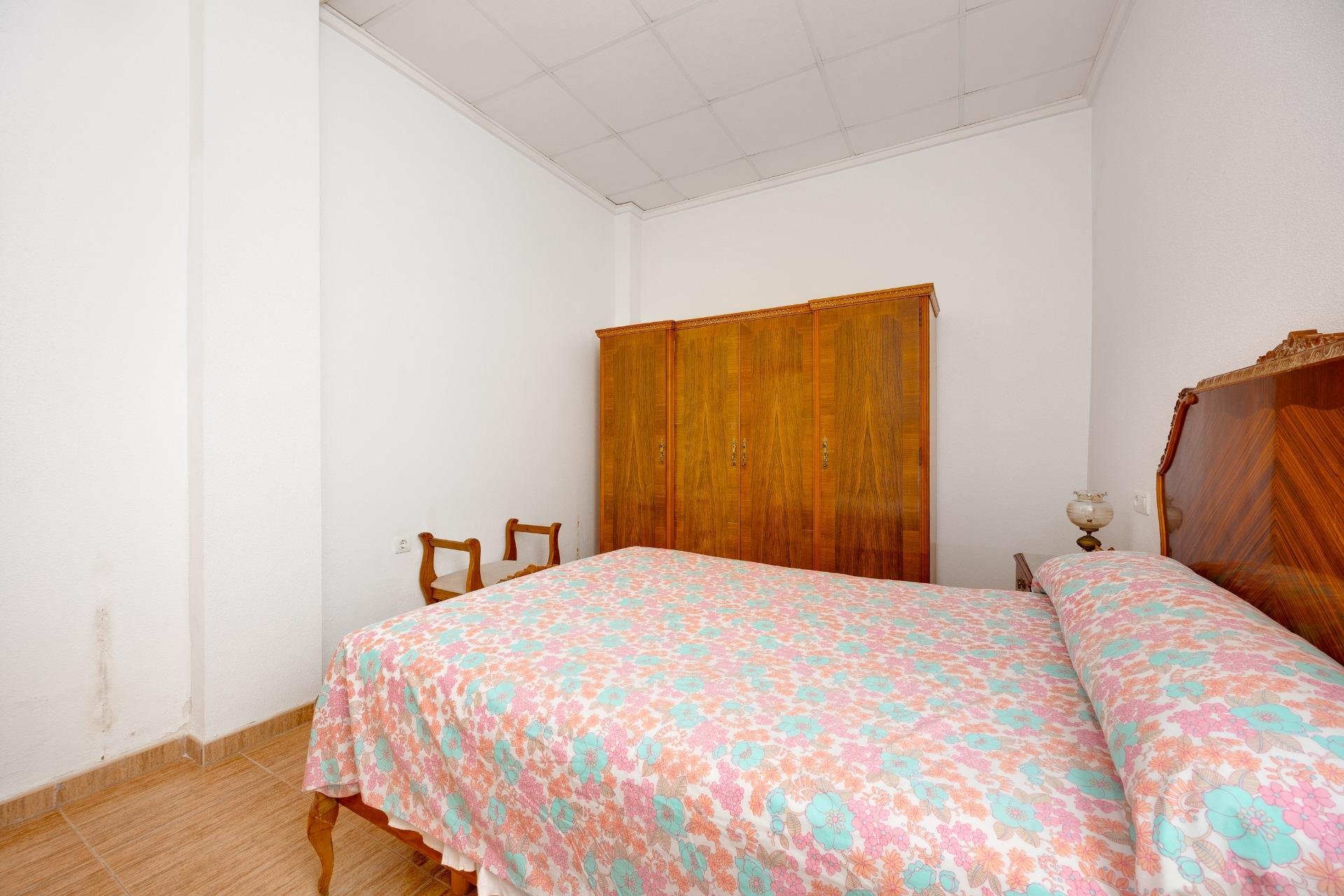 Revente - Apartment -
Torrevieja - Paseo Maritimo