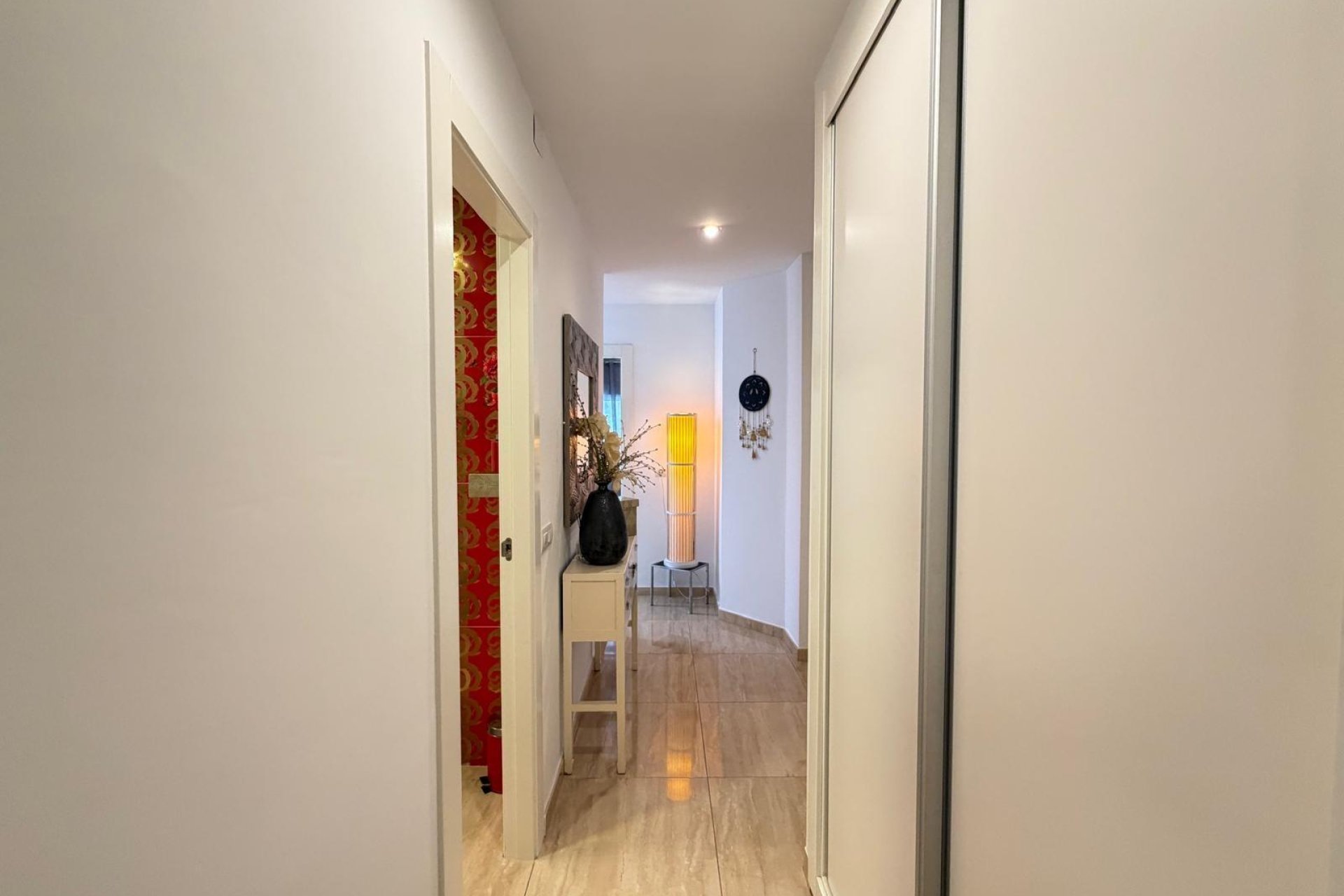 Revente - Apartment -
Torrevieja - Paseo Maritimo