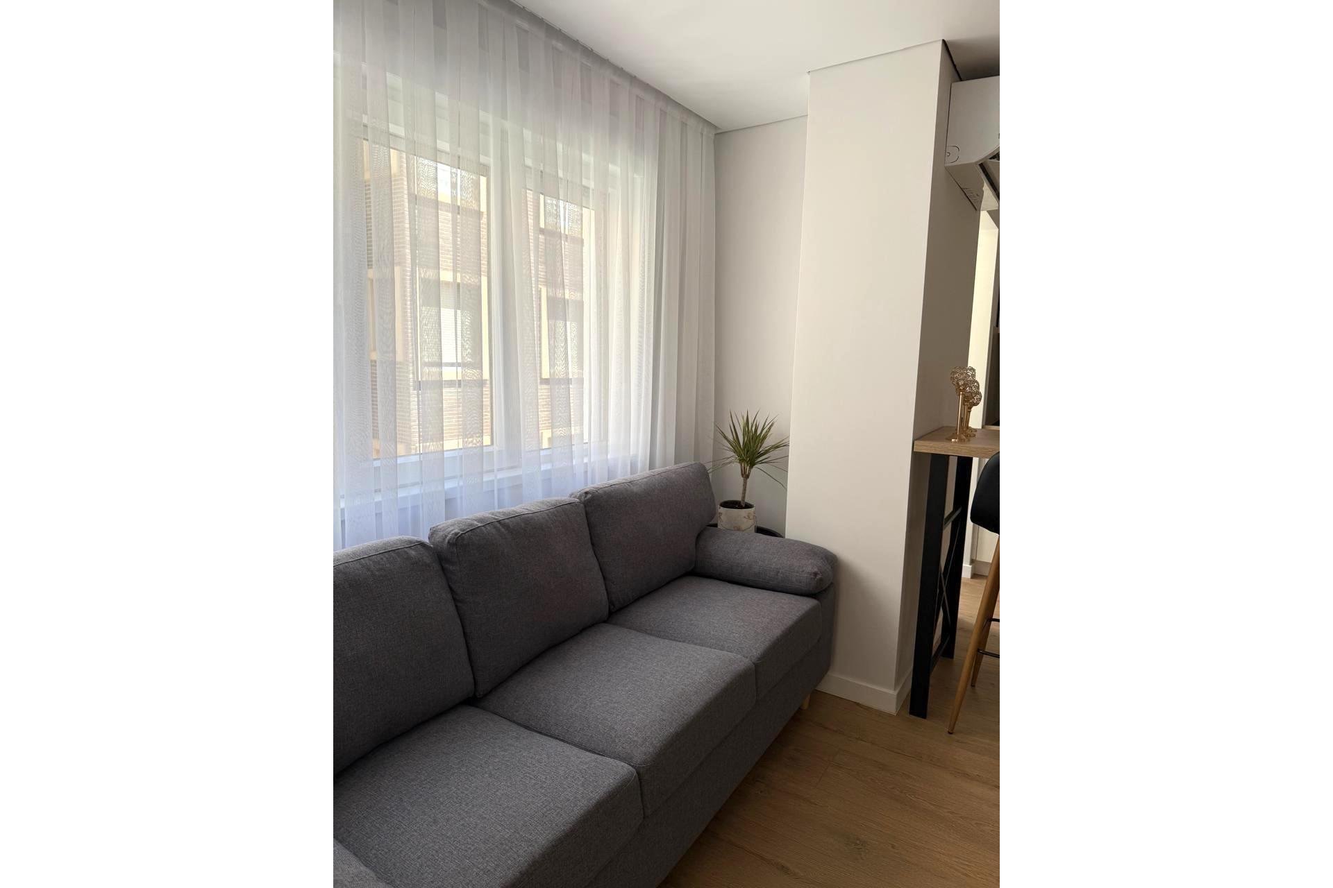 Revente - Apartment -
Torrevieja - Paseo Maritimo