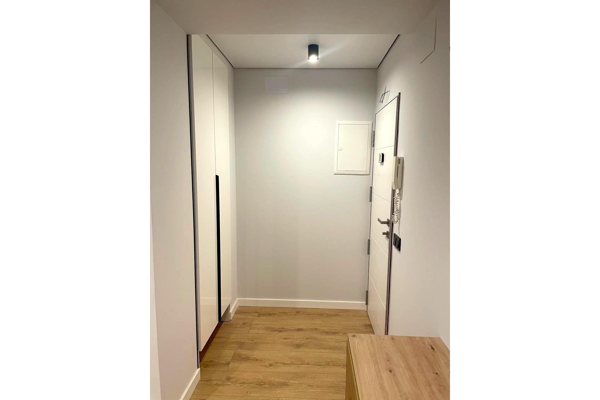 Revente - Apartment -
Torrevieja - Paseo Maritimo