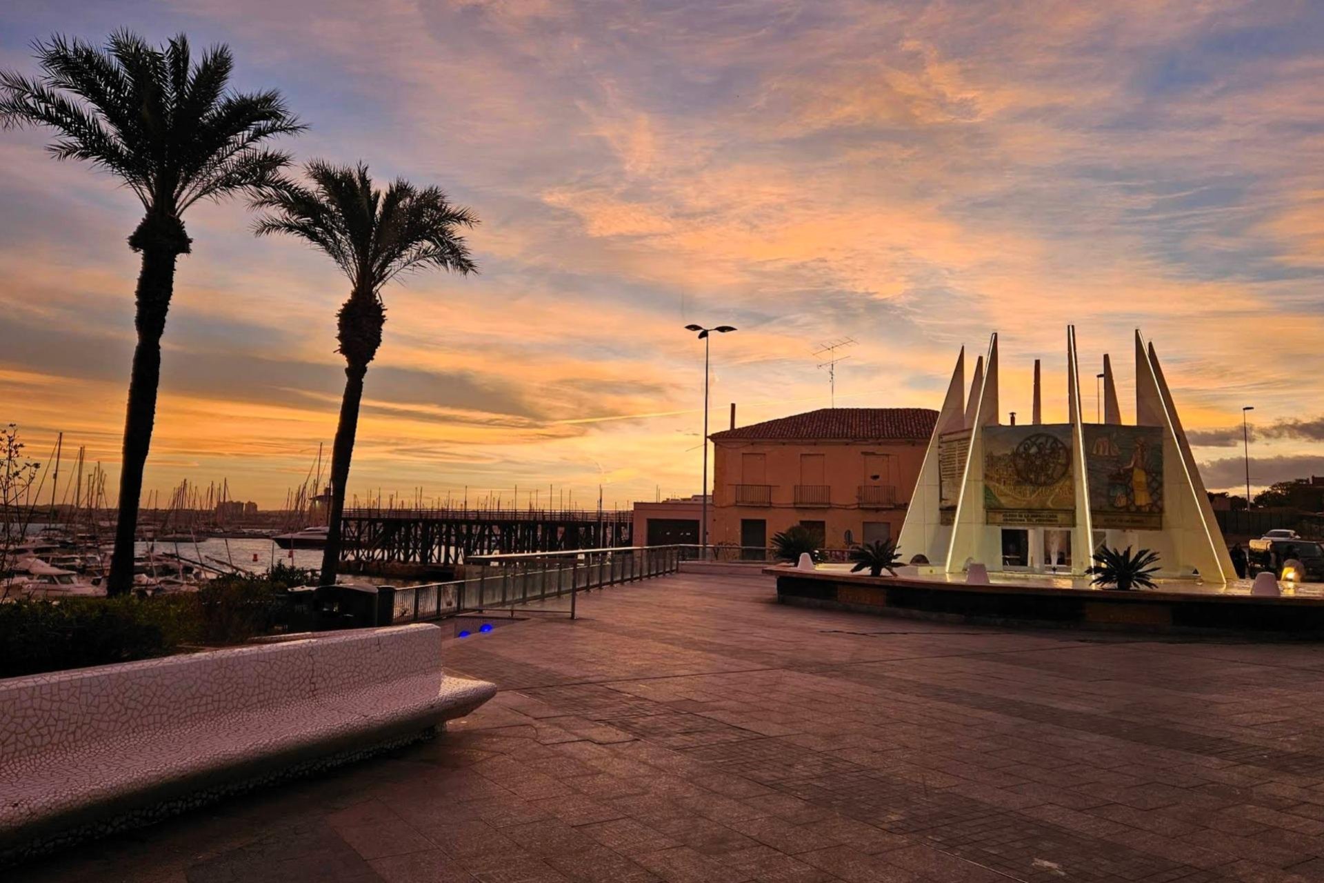 Revente - Apartment -
Torrevieja - Paseo Maritimo