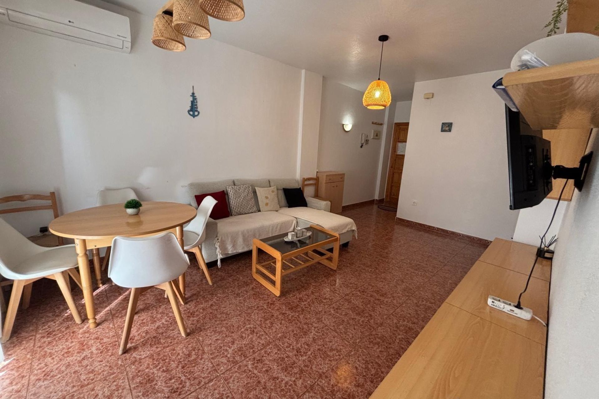 Revente - Apartment -
Torrevieja - Playa de los Locos
