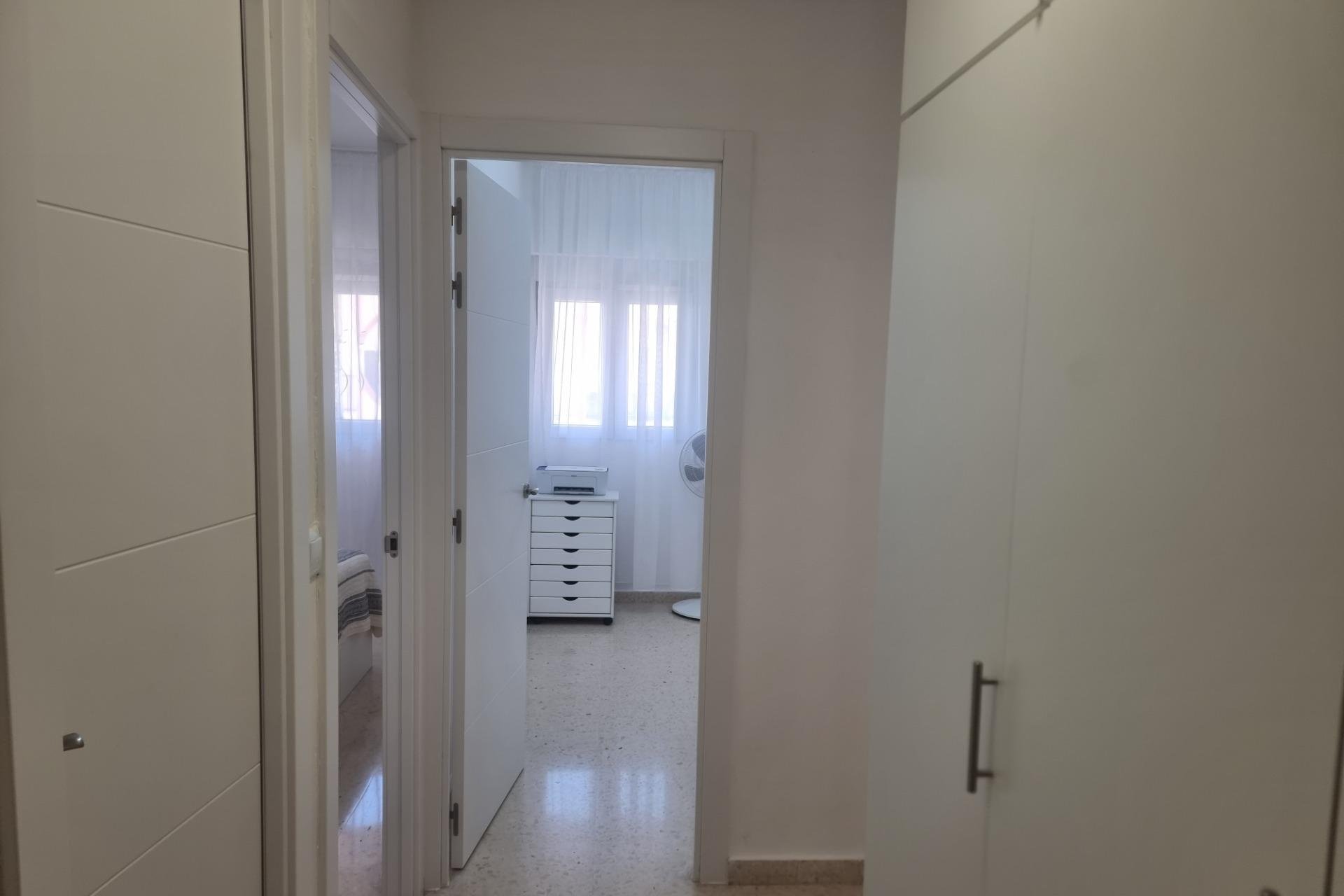 Revente - Apartment -
Torrevieja - Playa de los Locos
