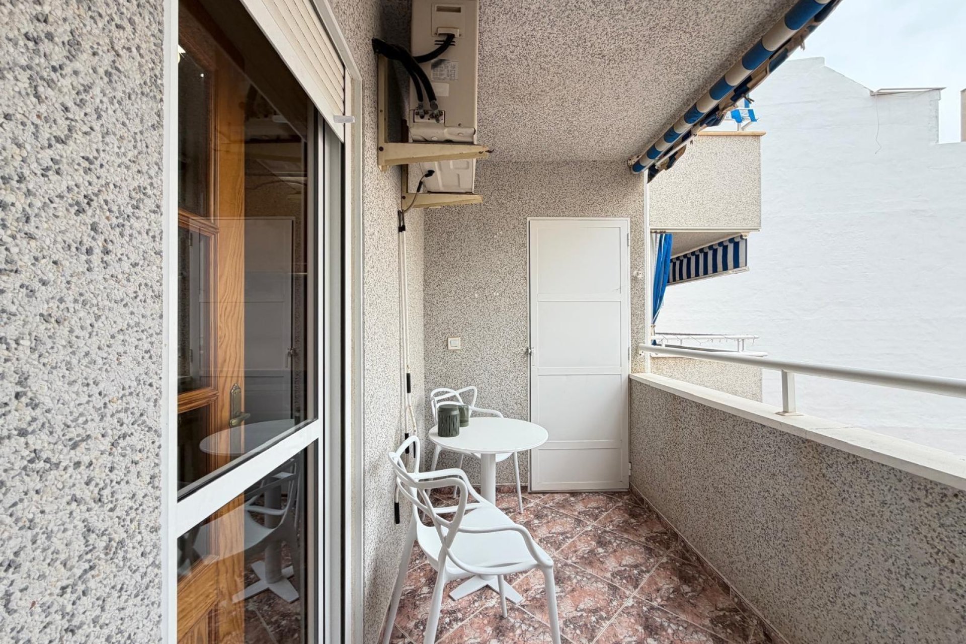 Revente - Apartment -
Torrevieja - Playa de los Locos