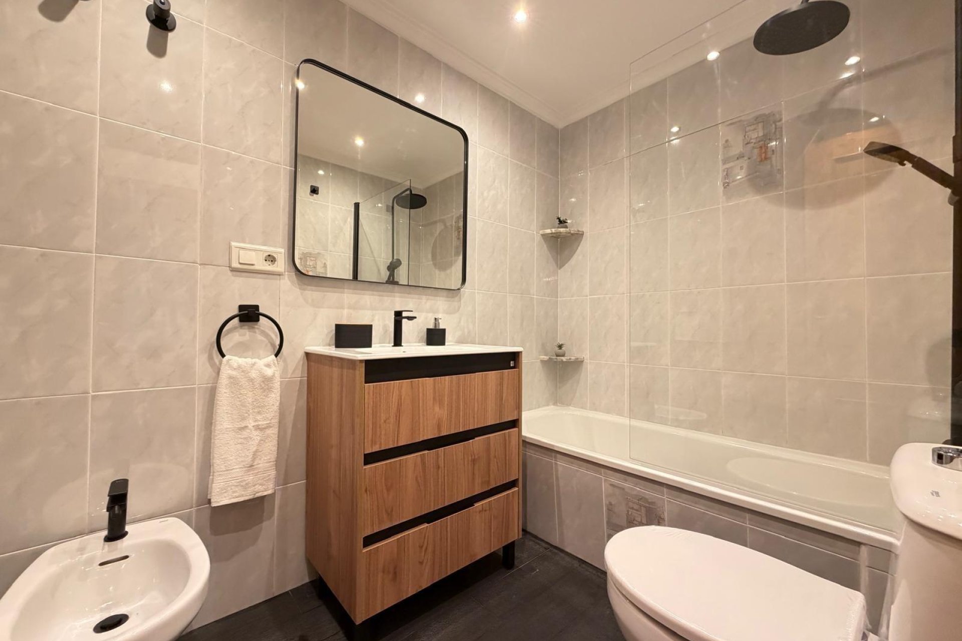 Revente - Apartment -
Torrevieja - Playa de los Locos