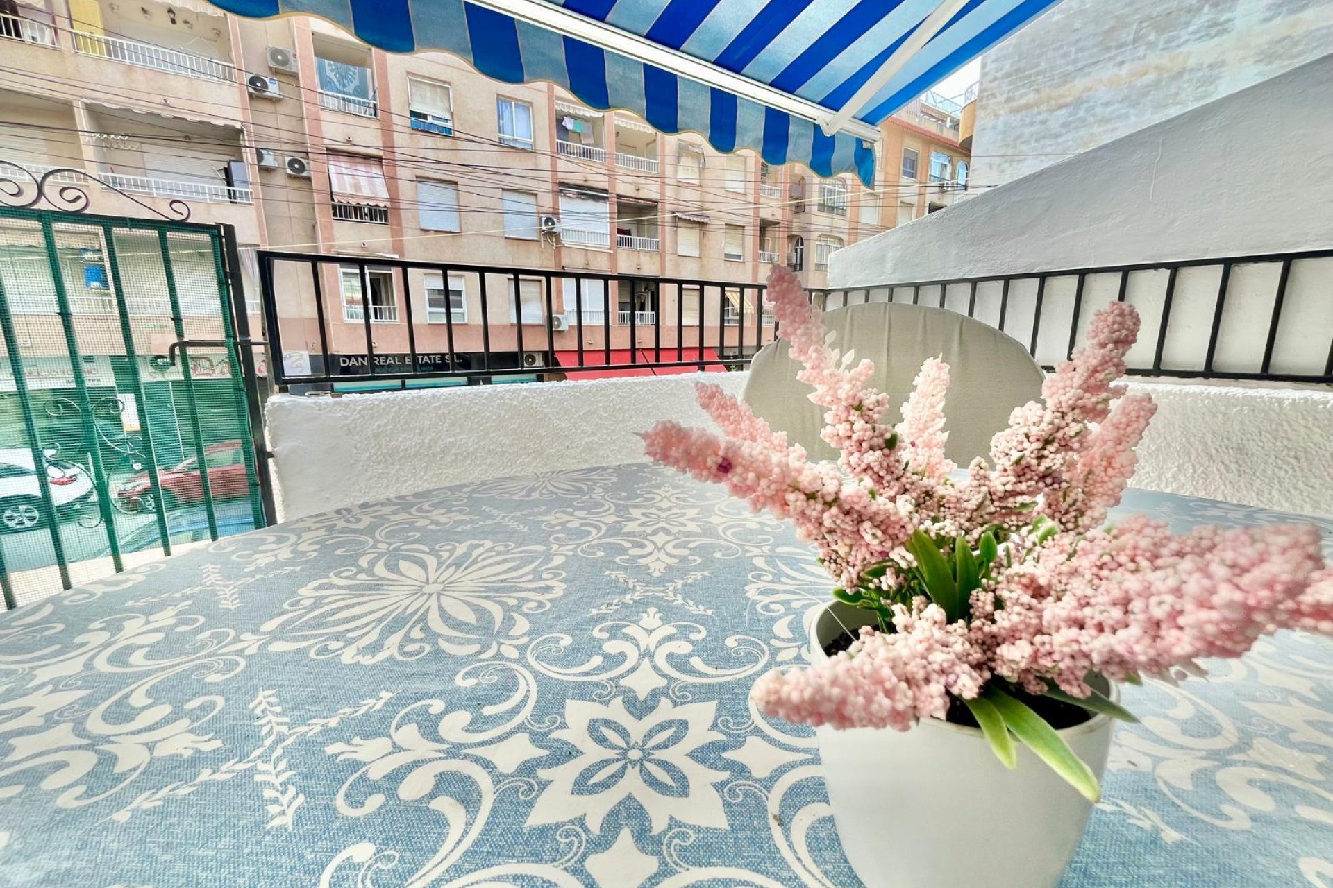 Revente - Apartment -
Torrevieja - Playa de los Locos