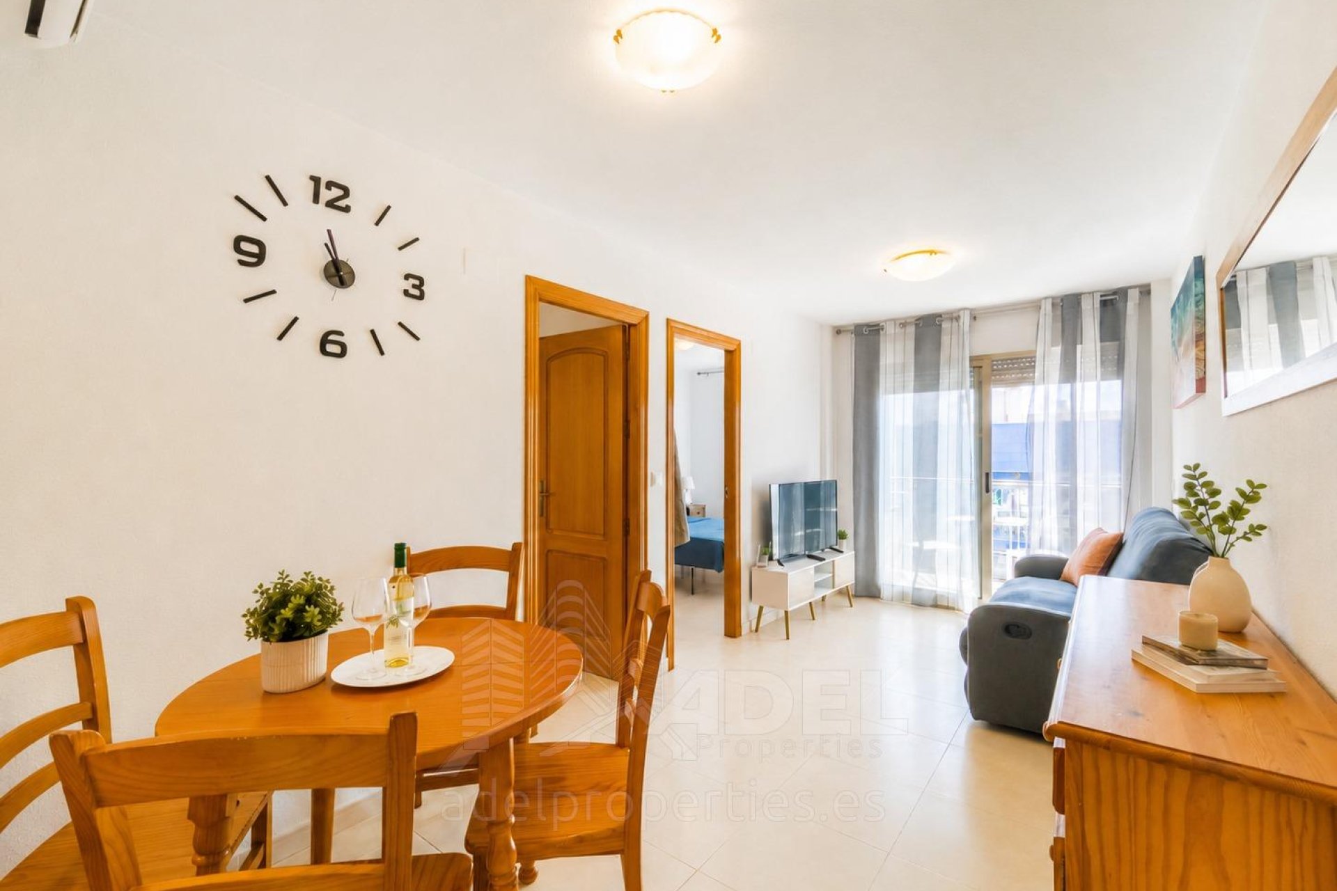 Revente - Apartment -
Torrevieja - Playa de los Locos