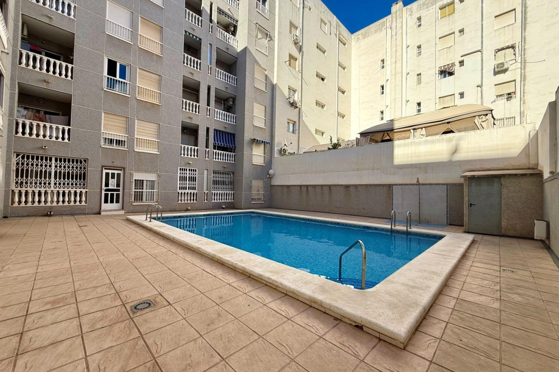 Revente - Apartment -
Torrevieja - Playa de los Locos