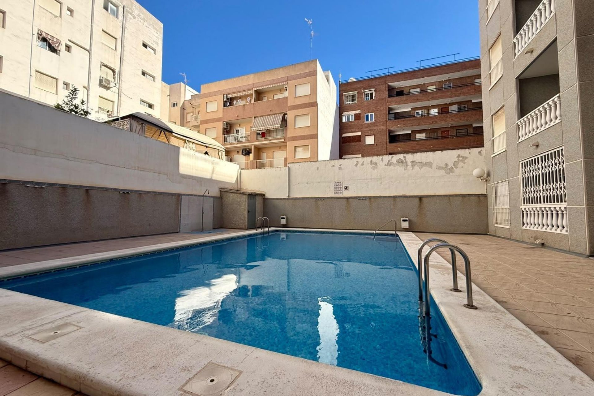 Revente - Apartment -
Torrevieja - Playa de los Locos