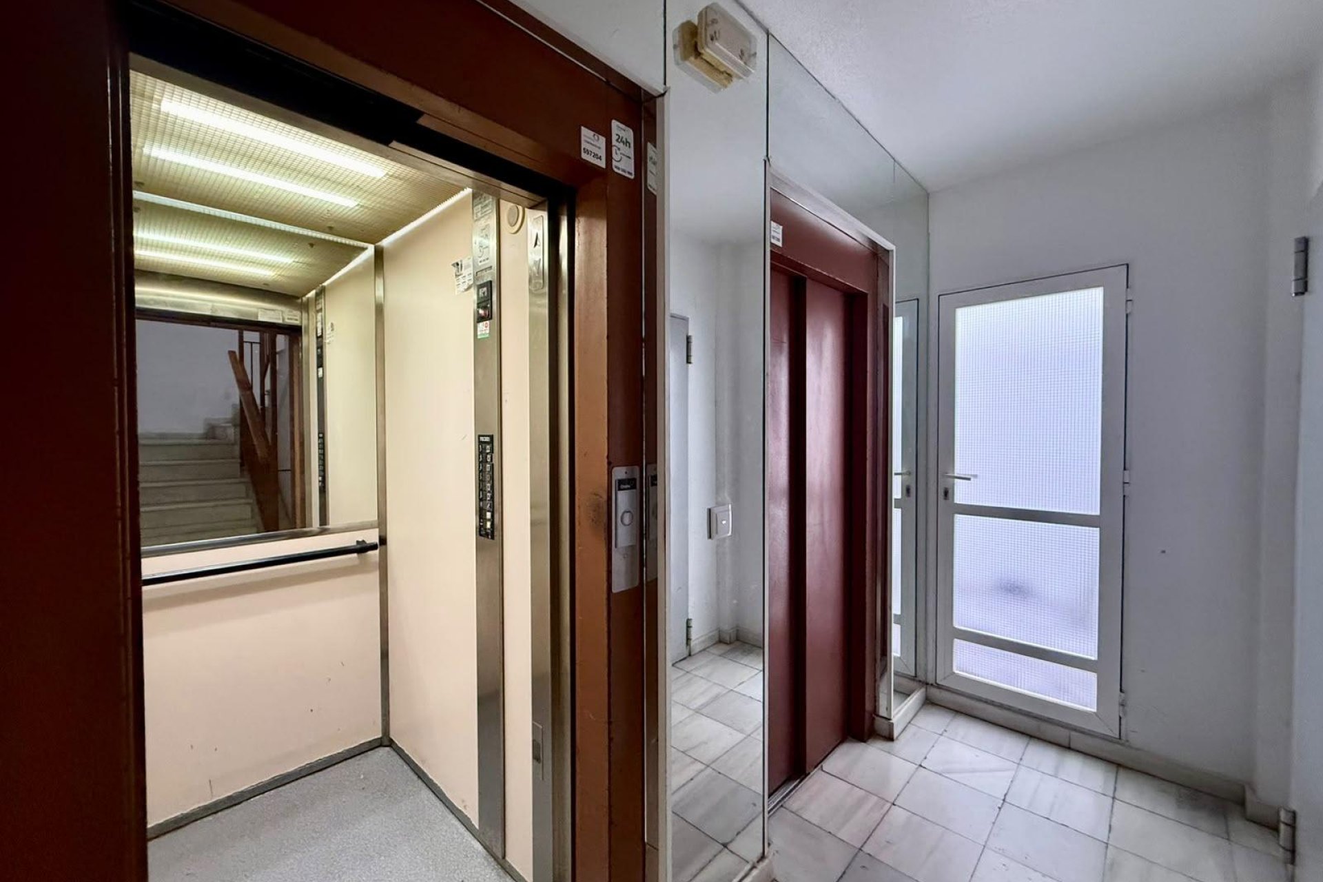 Revente - Apartment -
Torrevieja - Playa de los Locos