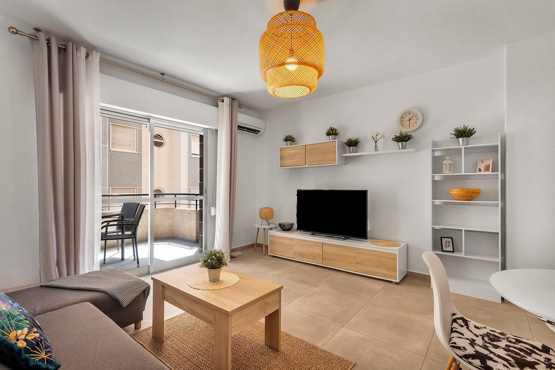 Revente - Apartment -
Torrevieja - Playa de los Locos