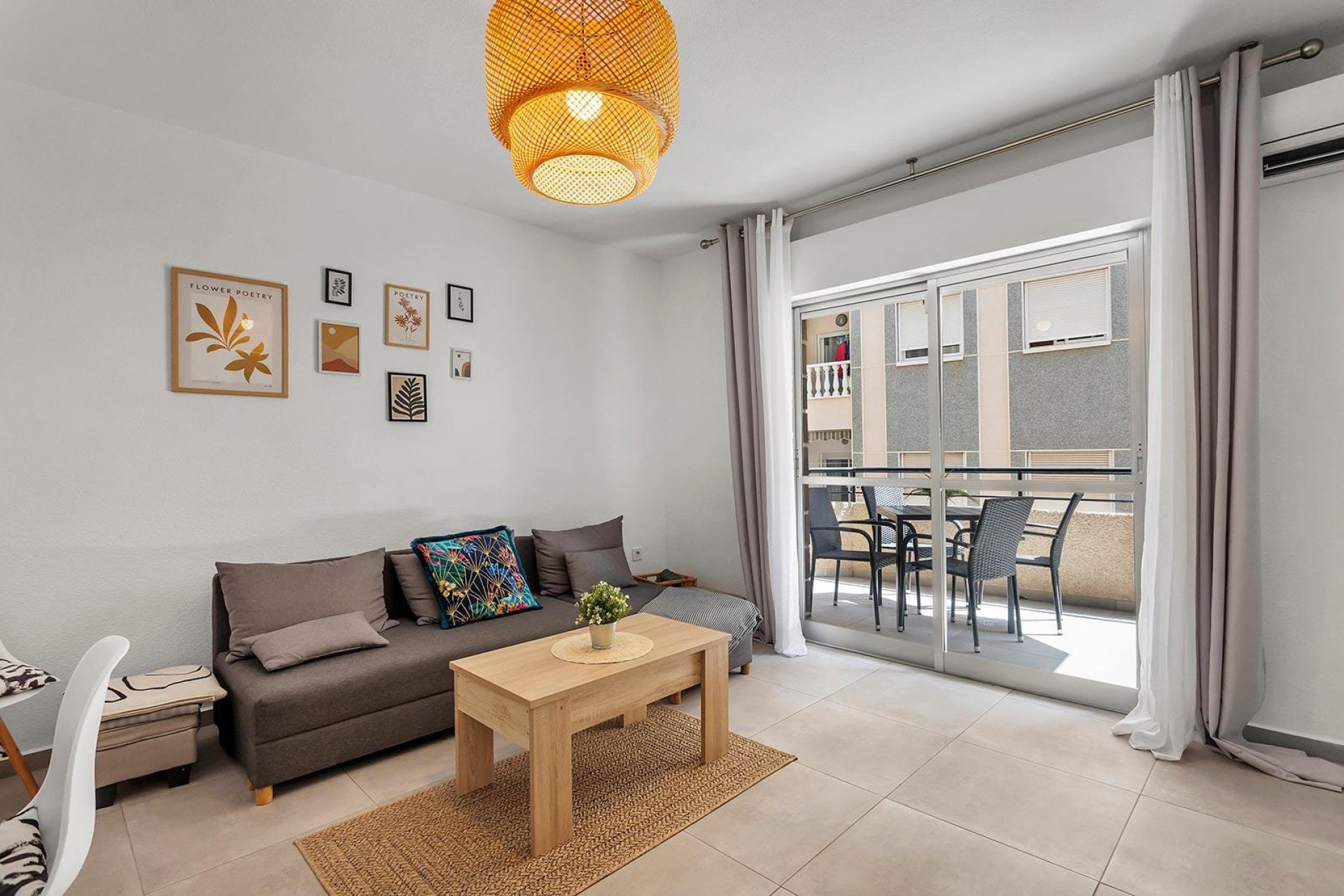 Revente - Apartment -
Torrevieja - Playa de los Locos