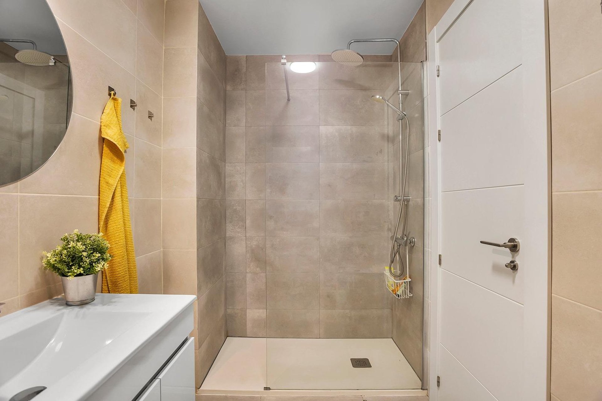 Revente - Apartment -
Torrevieja - Playa de los Locos