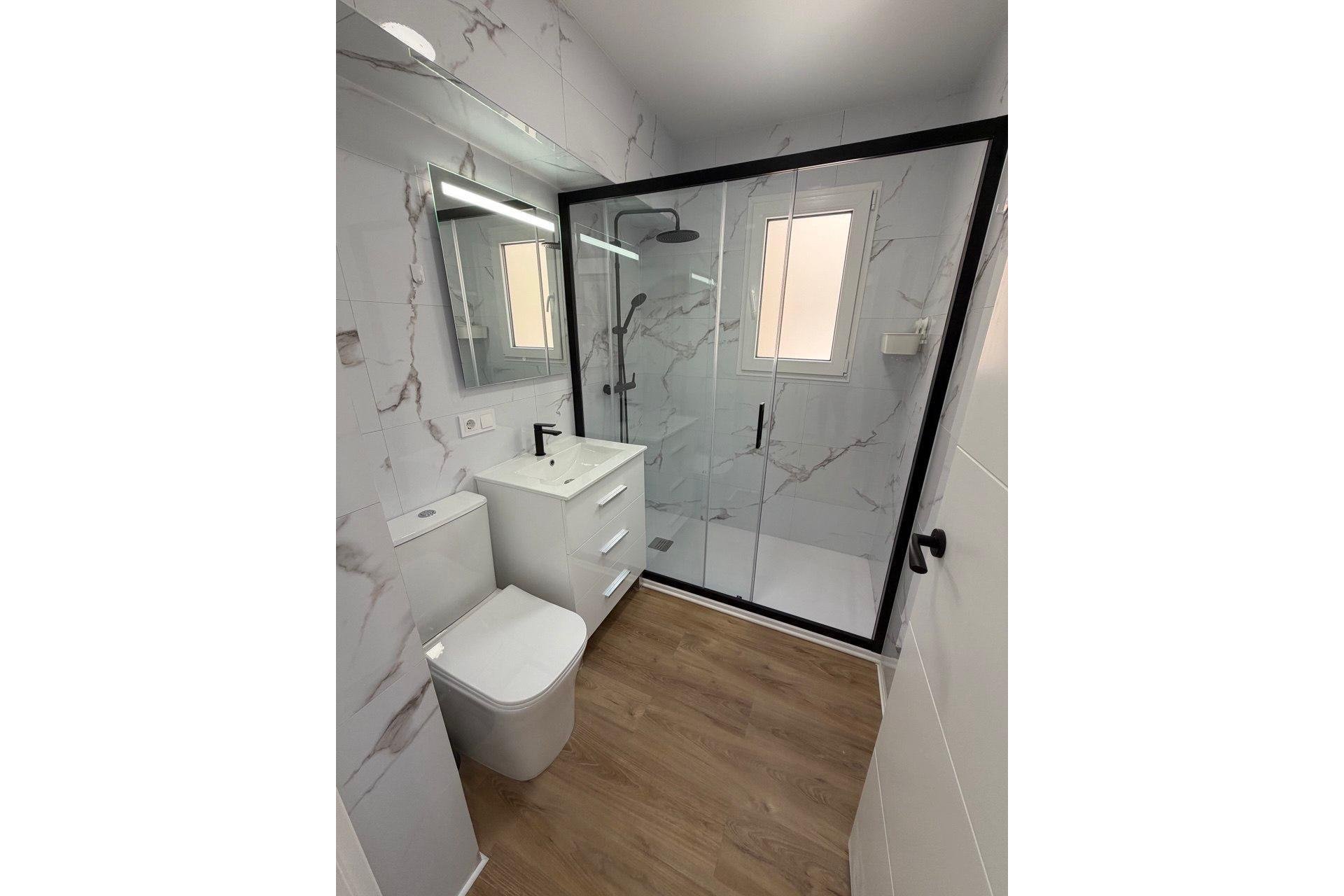 Revente - Apartment -
Torrevieja - Playa de los Locos