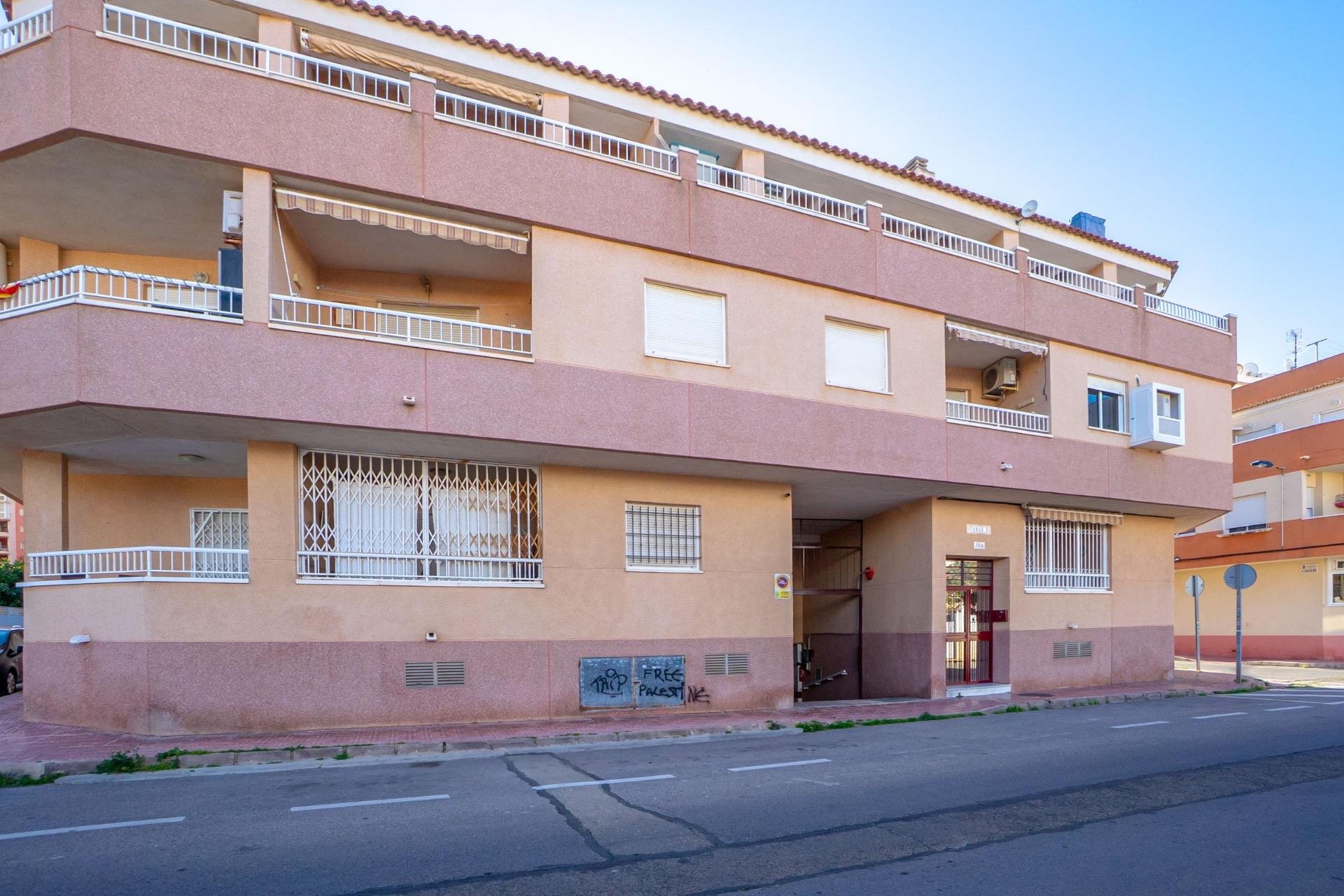 Revente - Apartment -
Torrevieja - Playa de los Locos