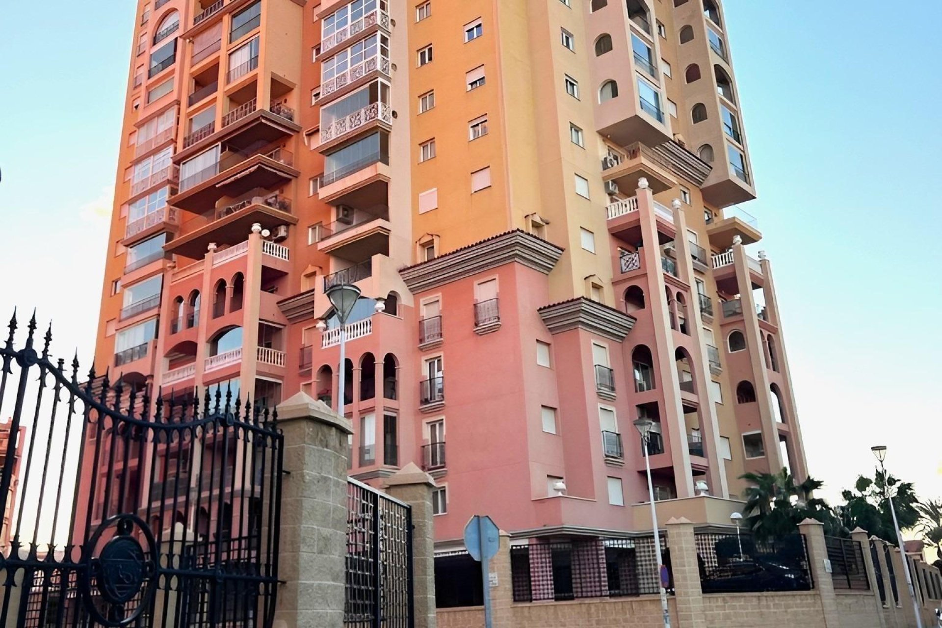 Revente - Apartment -
Torrevieja - Playa de los Locos